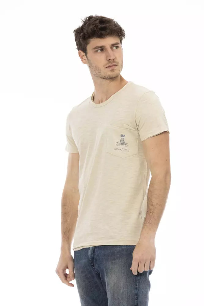 Beige Cotton Men T-Shirt, een stijlvol en comfortabel T-shirt voor de modebewuste man. Perfect voor elke gelegenheid.