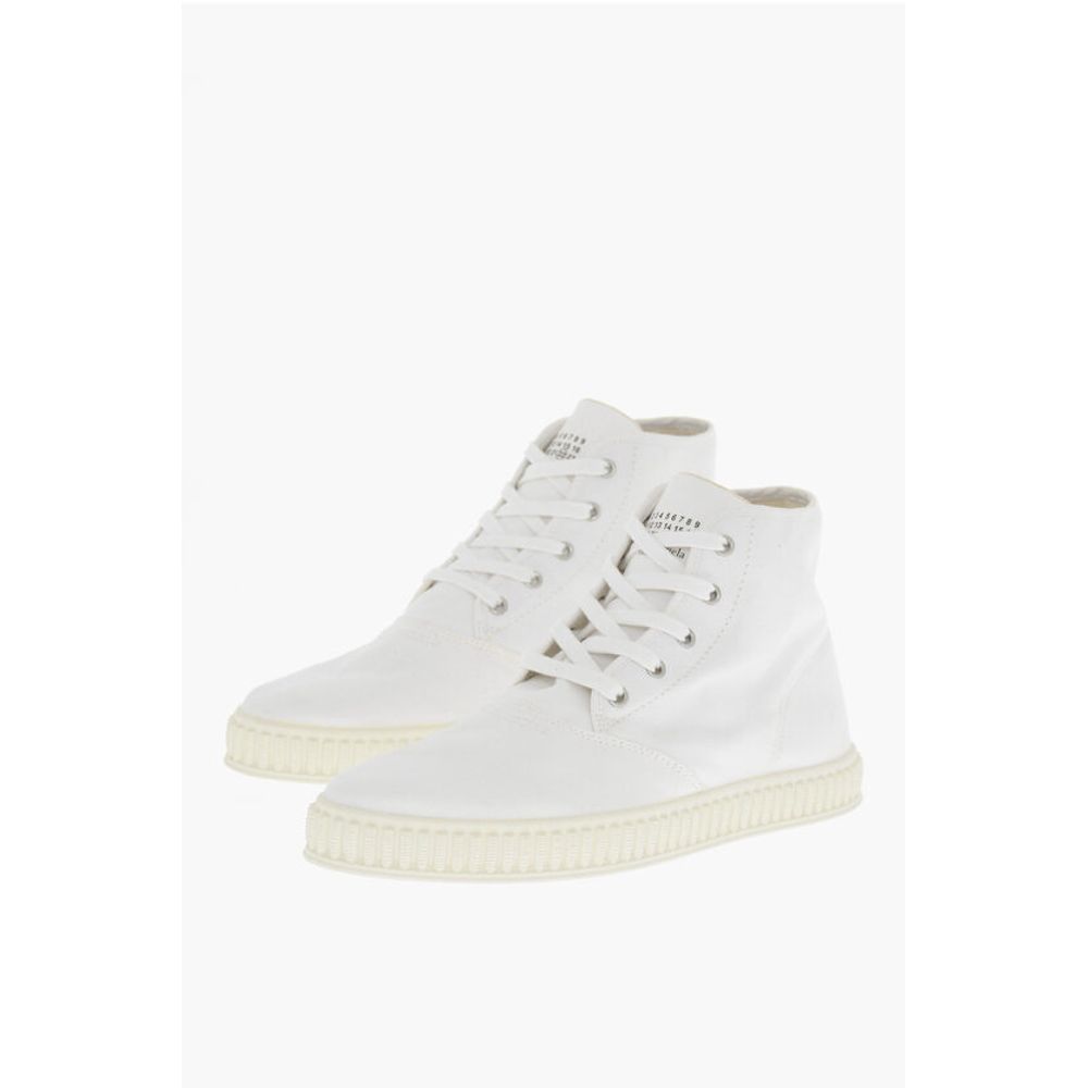 Maison Margiela MM22 Canvas High-top Sneakers with Rubber Sole