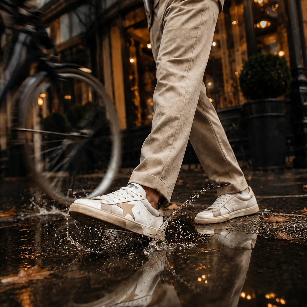 Golden Goose sneaker met kenmerkende ster en gedragen afwerking van dichtbij