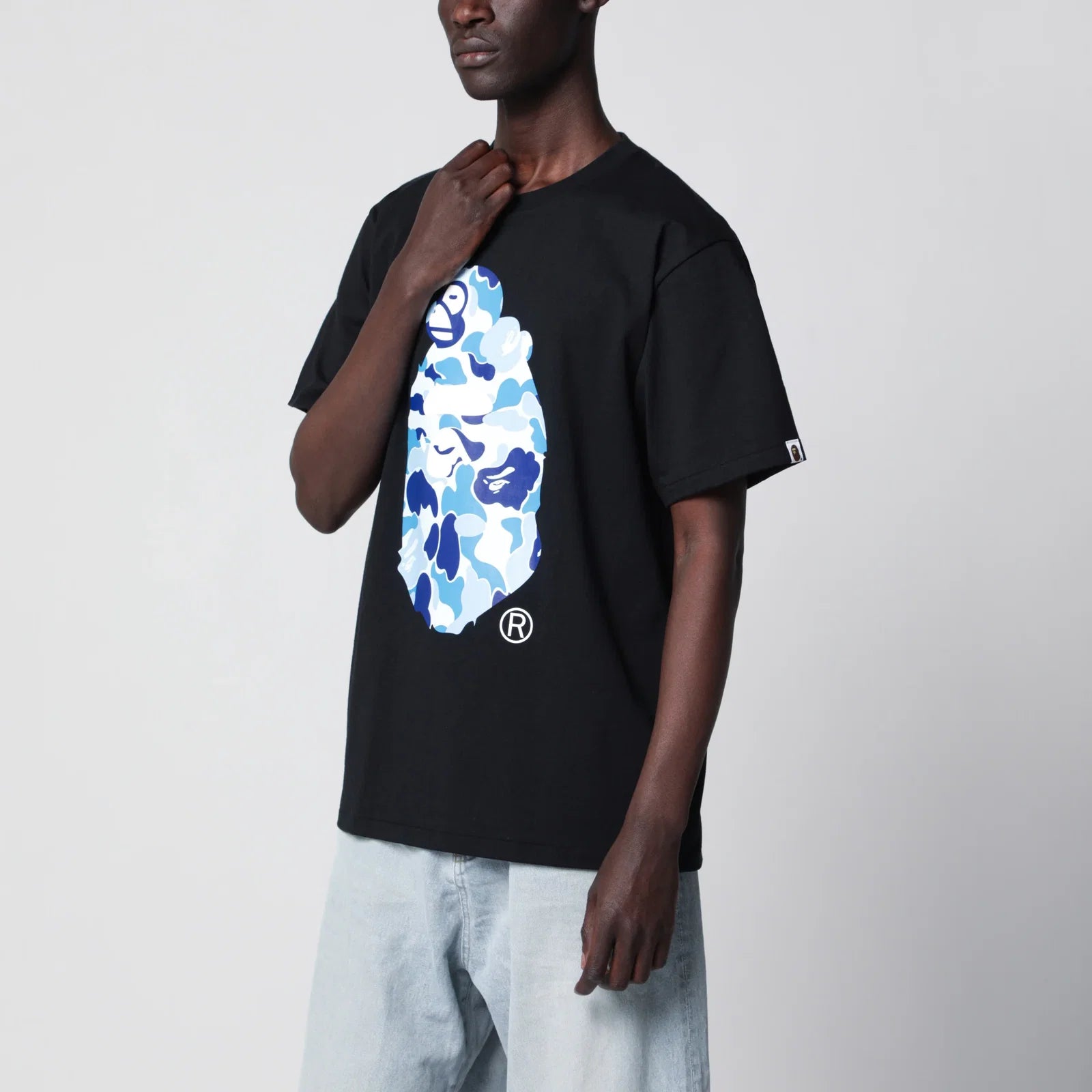 BAPE ABC Camo Big Ape Head T-shirt in Zwart met Blauwe Print-thumbmail-1