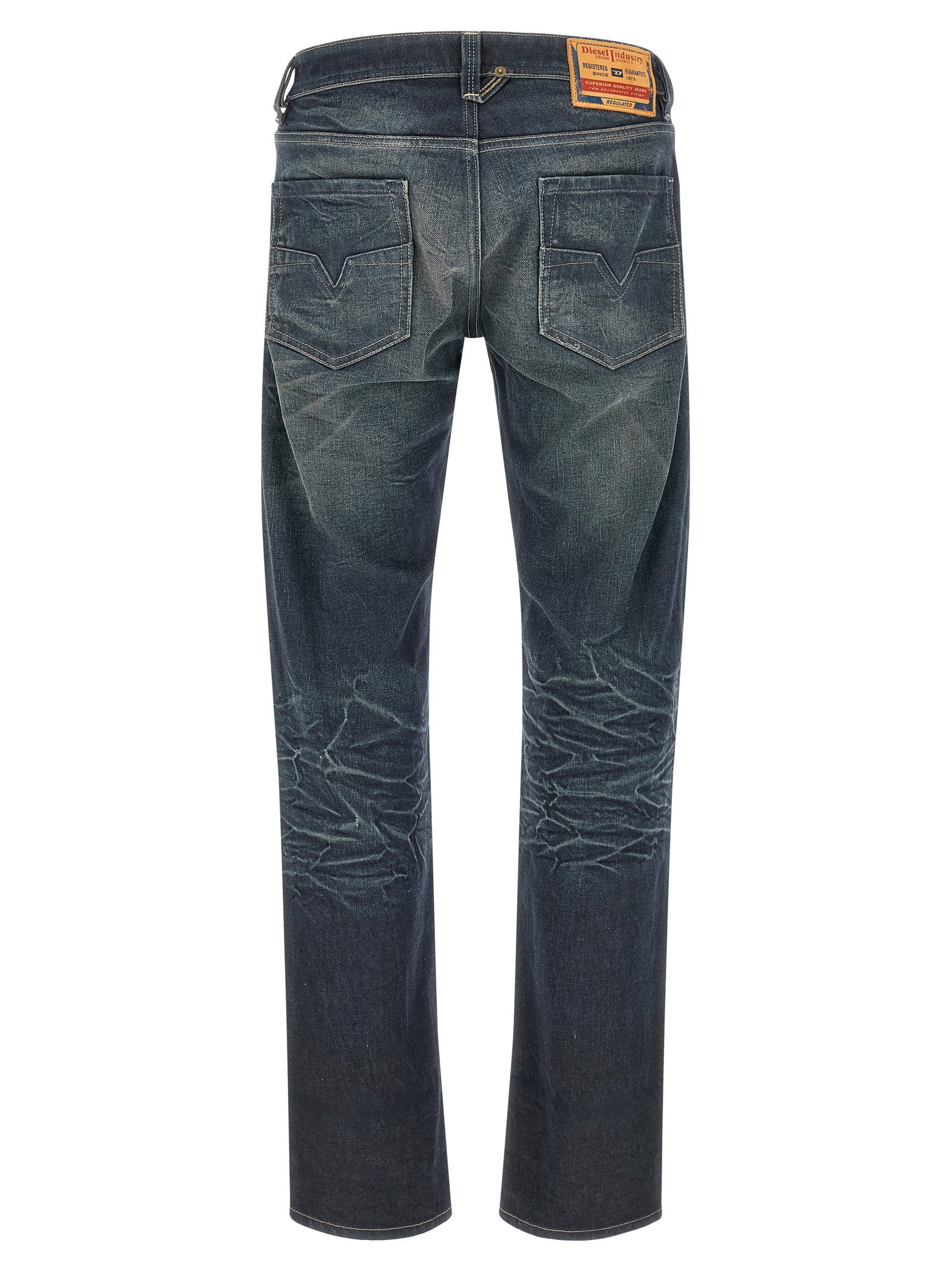 Diesel 1985 Larkee jeans blauw, detail van de vintage 3D-wassing