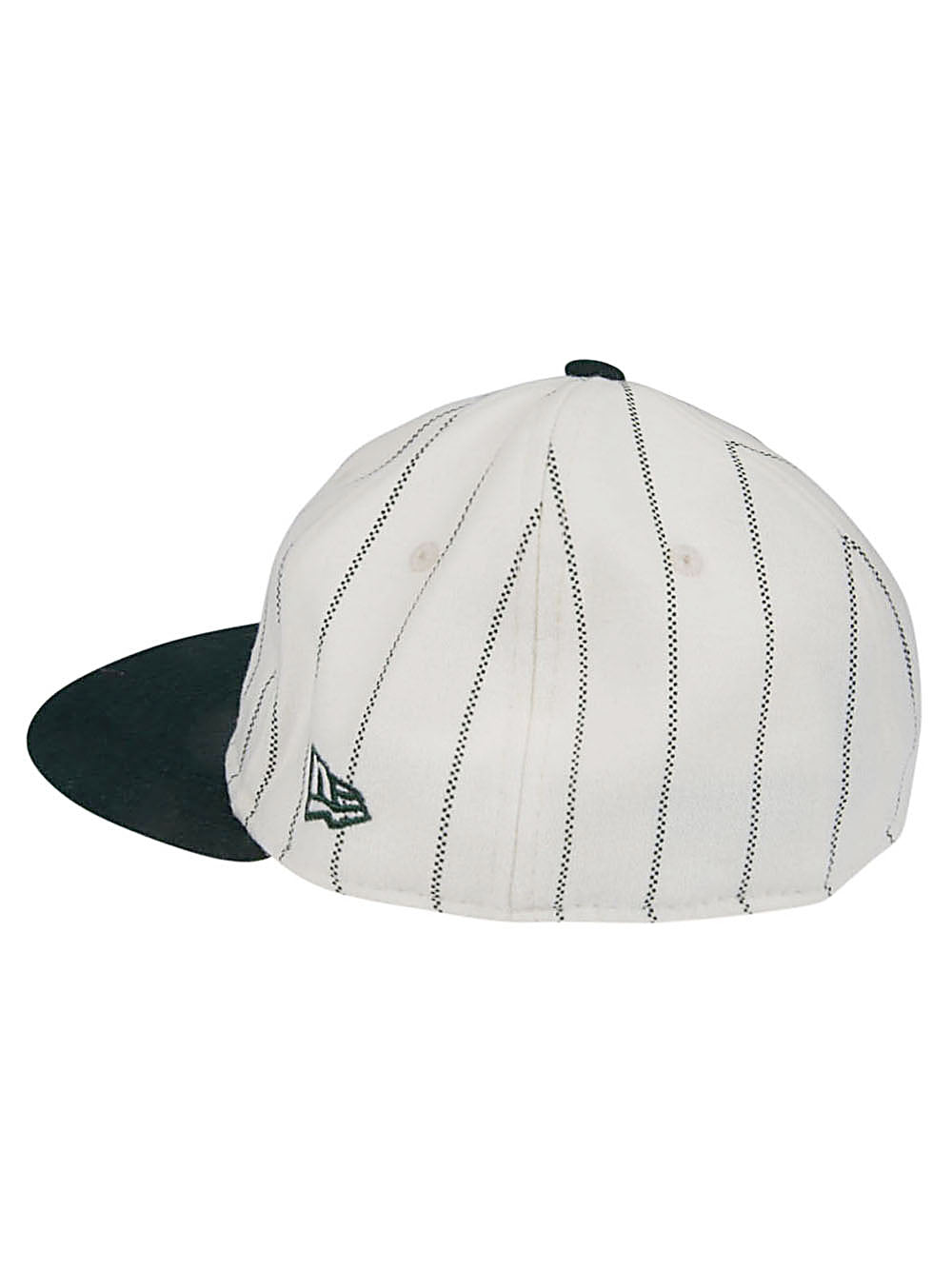 Zijaanzicht van de 59FIFTY cap met donkergroene voorgebogen klep en New Era-vlag