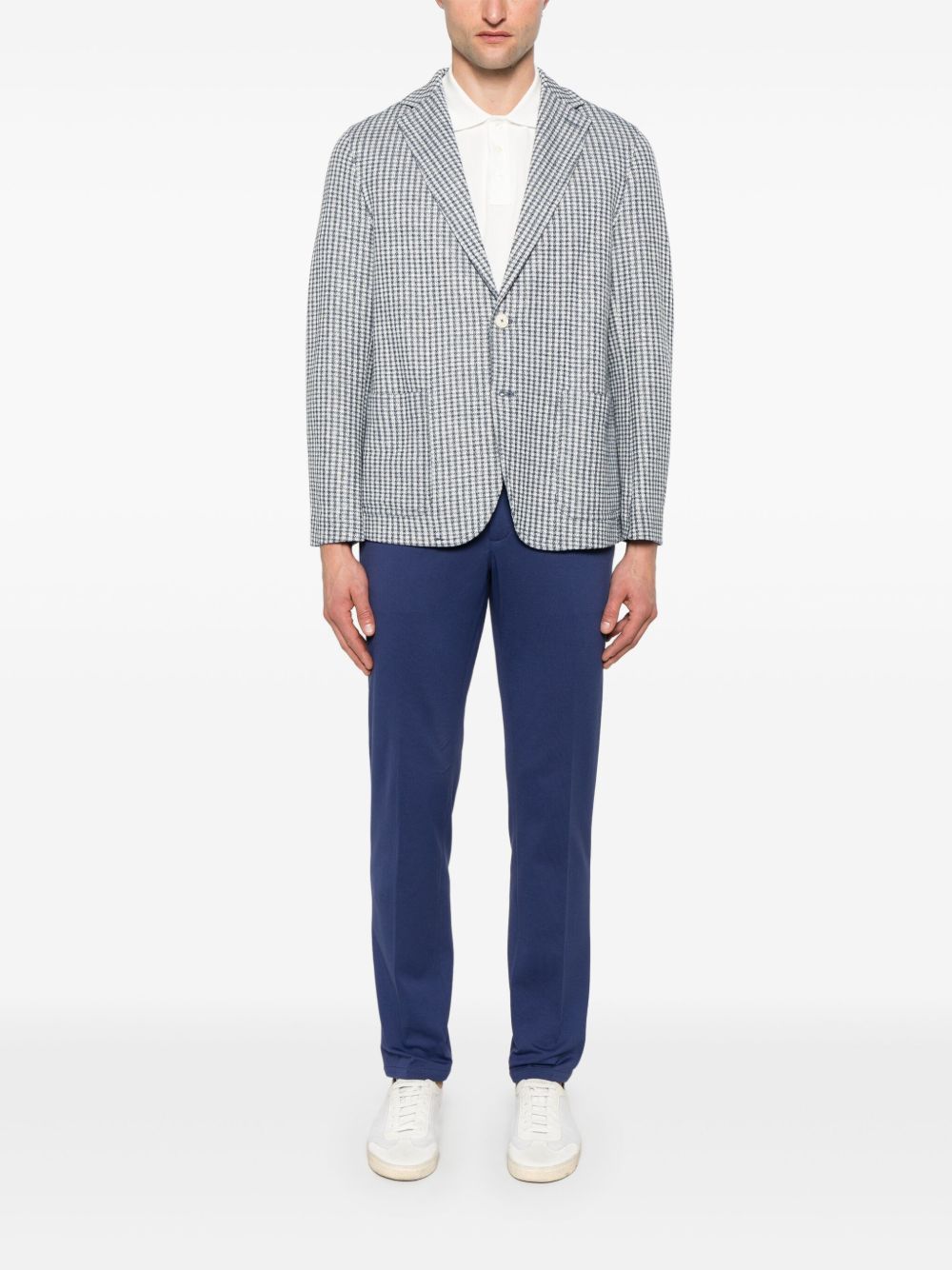 Volledige look met de geruite Circolo 1901 blazer, witte polo en blauwe broek