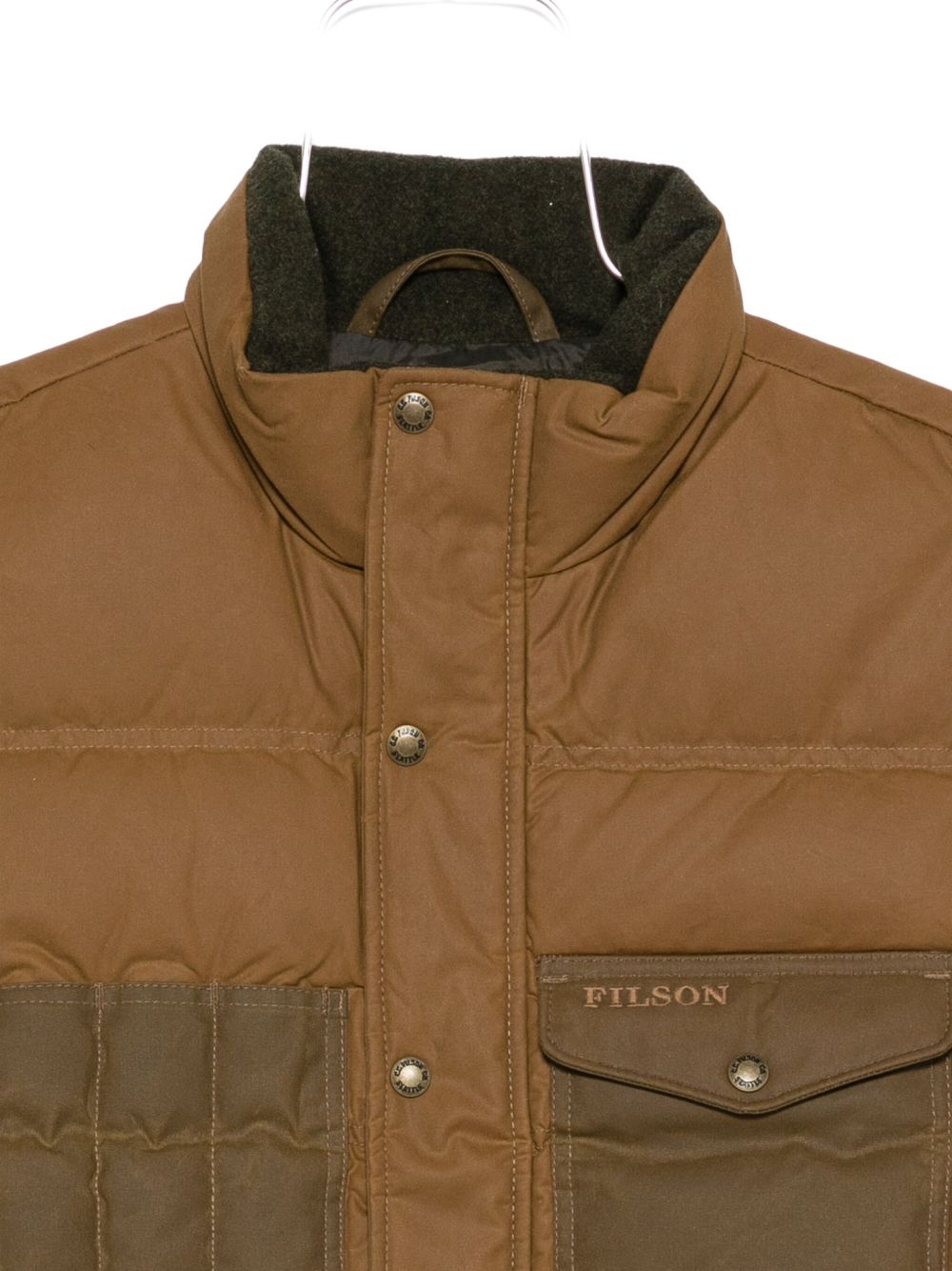 Filson Tin Cloth Insulated Bodywarmer Bruin Topwear Filson