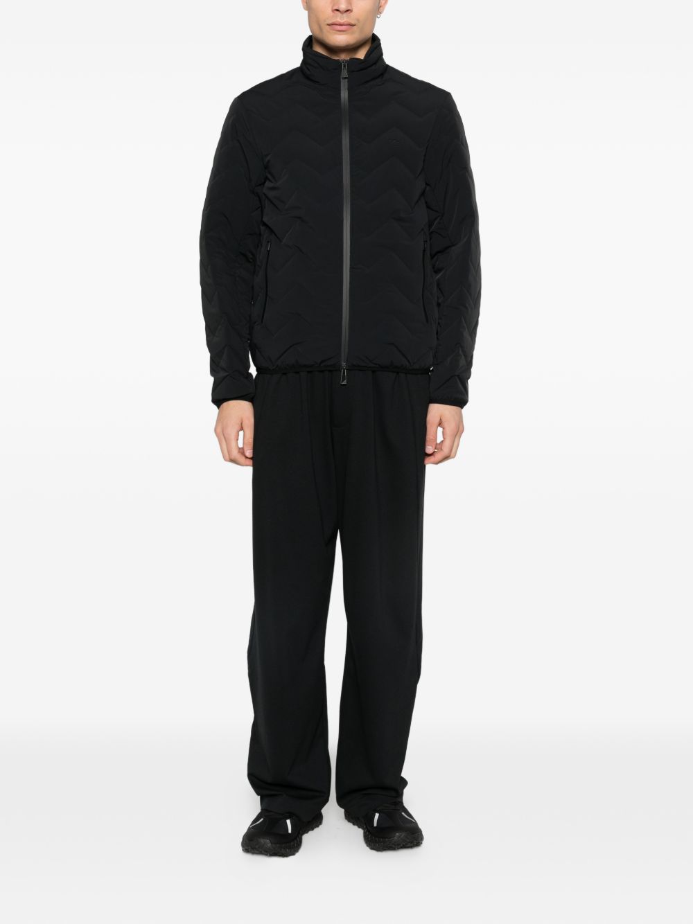 Emporio Armani Chevron Gewatteerde Donsjas Waterafstotend Zwart Jackets Emporio Armani