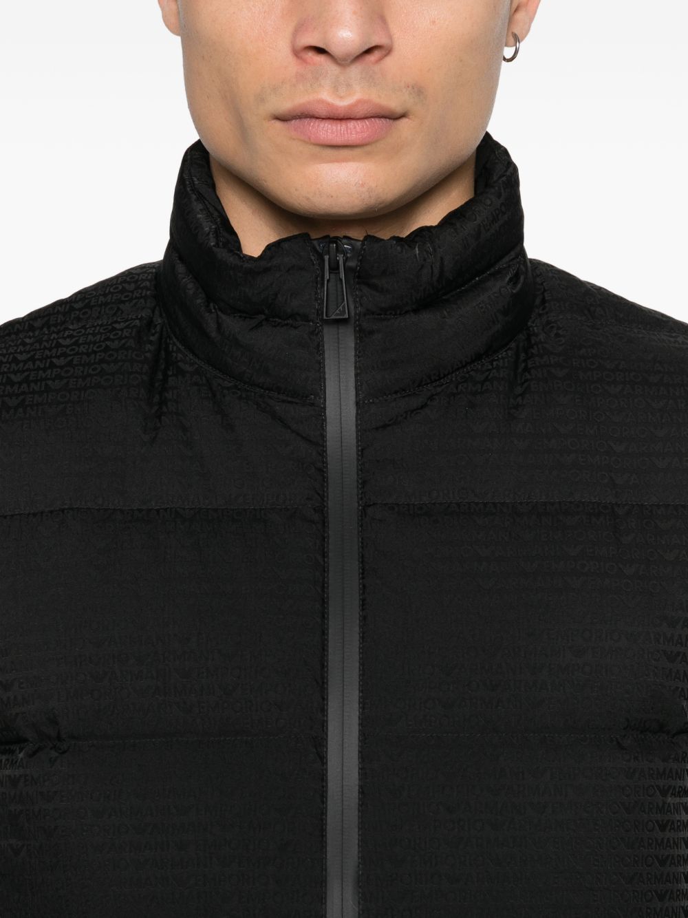 Emporio Armani Essential Gequilte Jacquard Eagle Donsjas Zwart Jackets Emporio Armani