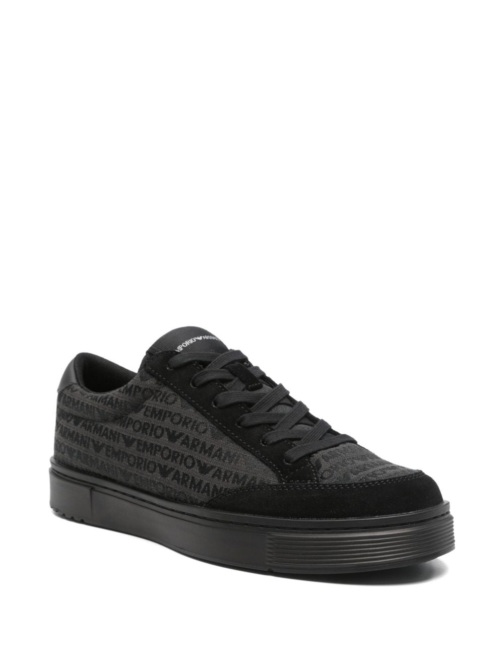 Emporio Armani sneakers, bovenaanzicht met veterluiting