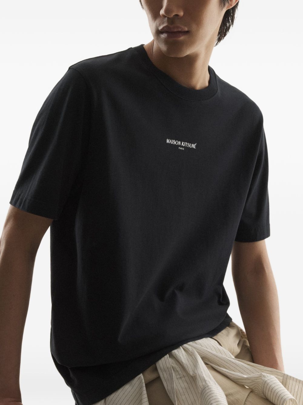 Maison Kitsuné Cotton T-shirt with Front Logo Zwart Topwear Maison Kitsuné
