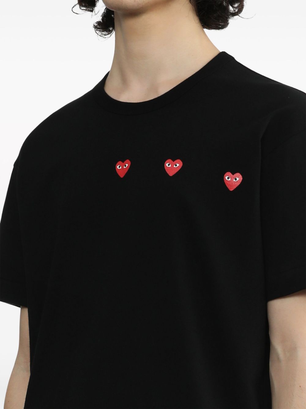 Comme des Garçons PLAY Drie Hartlogo’s T-shirt Zwart-thumbmail-4