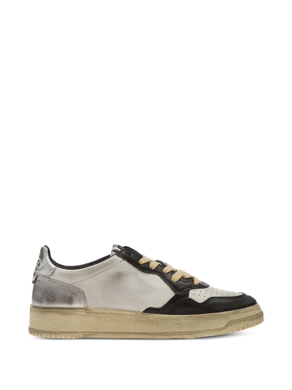 Autry Medalist Low Super Vintage Sneakers White Black