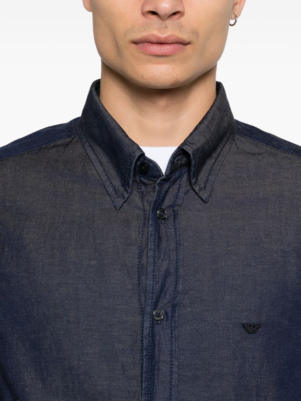 Emporio Armani navy denim-look overhemd detail manchet
