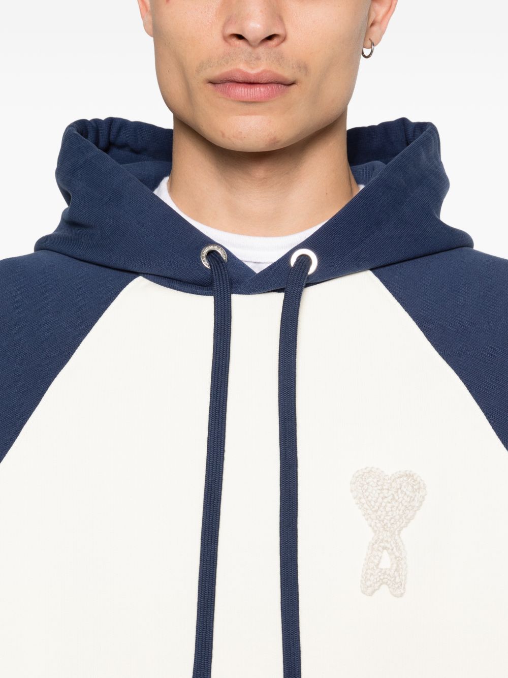 Ami Paris Ami De Coeur Colourblock Hoodie Wit en Marineblauw Topwear Ami Paris