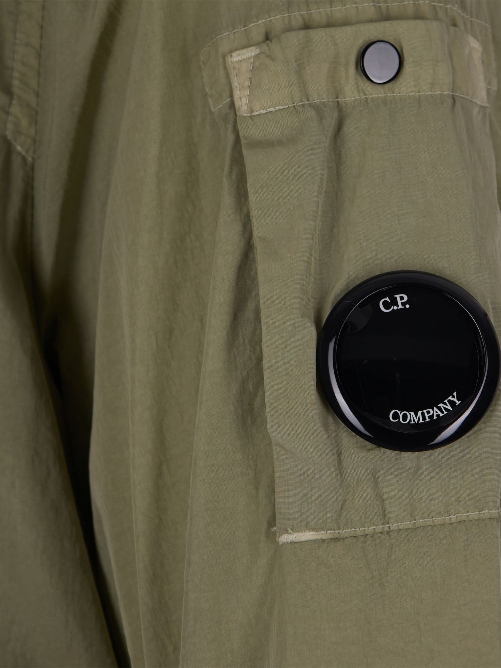 C.P. Company nylon overshirt groen, achteraanzicht