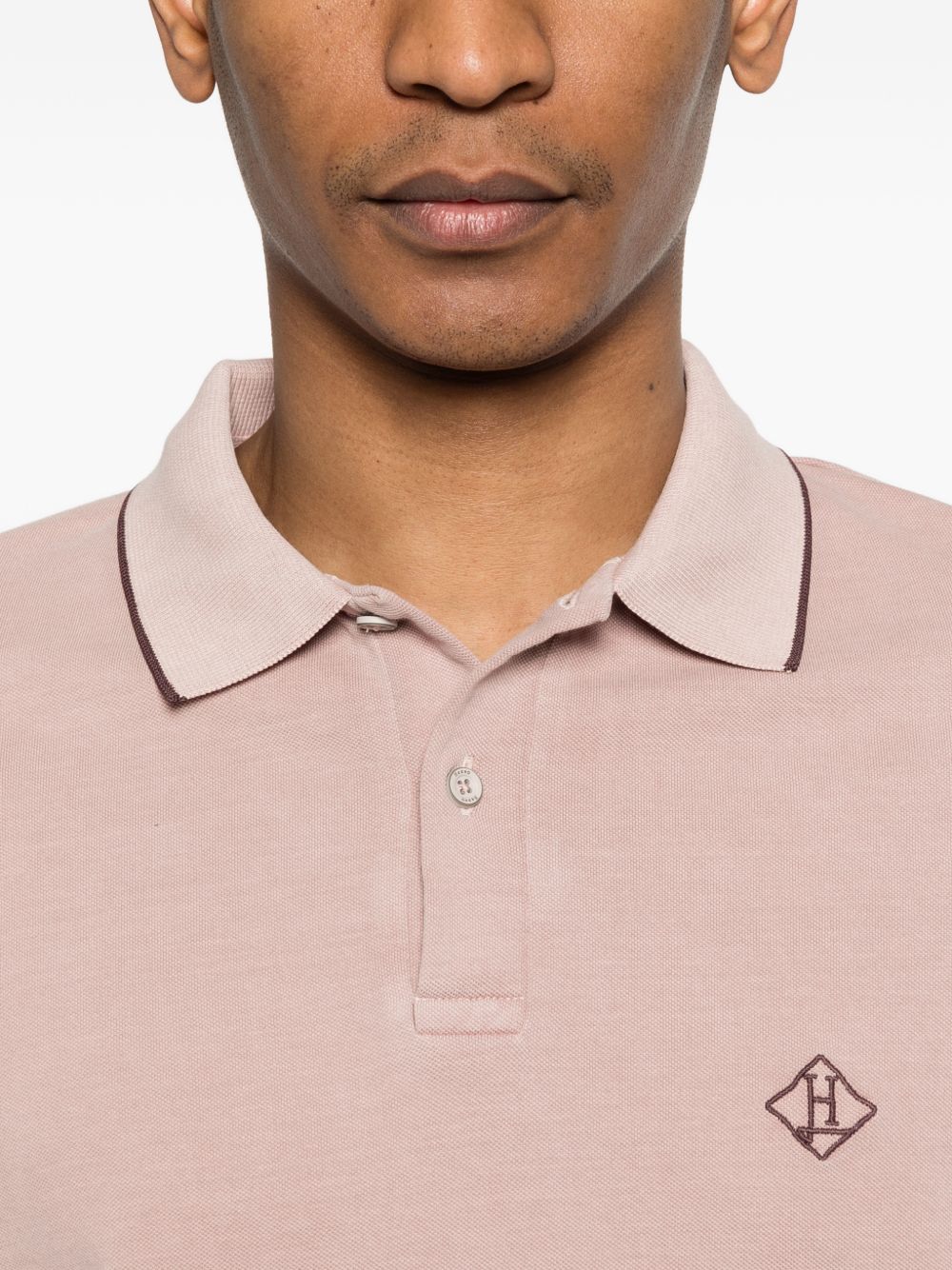 Herno Jersey Knit Effect Polo Roze - close-up van de polokraag