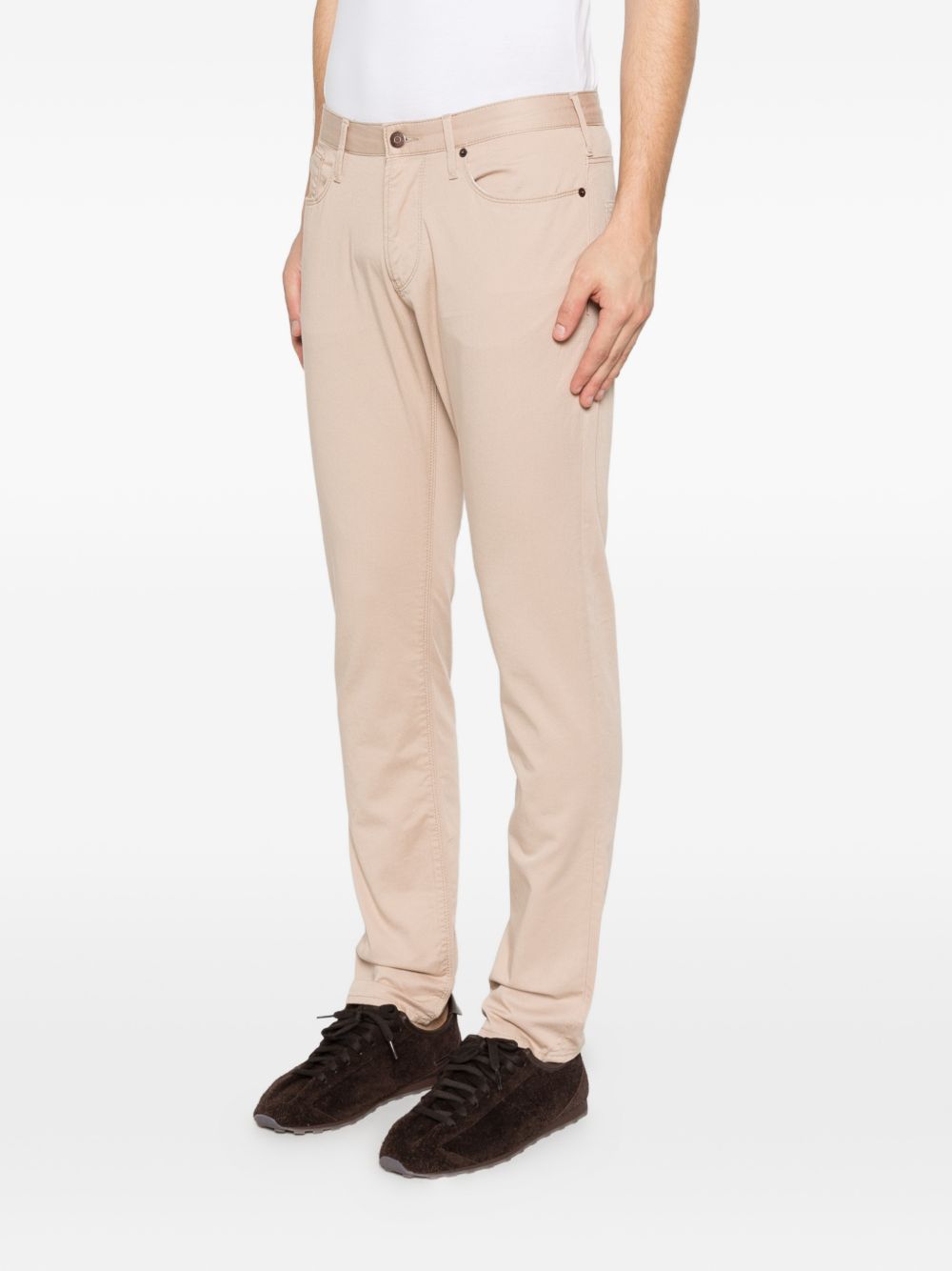 Emporio Armani vijfzaks jeans beige - detail knoopsluiting