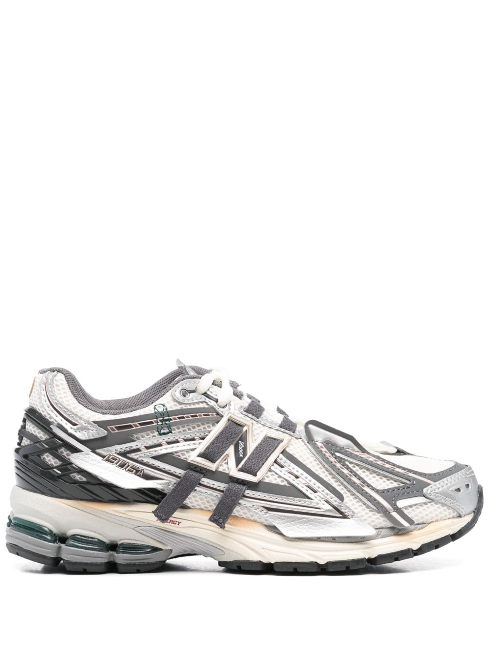 New Balance 1906A Sneakers Zilver Metallic Sneakers New Balance