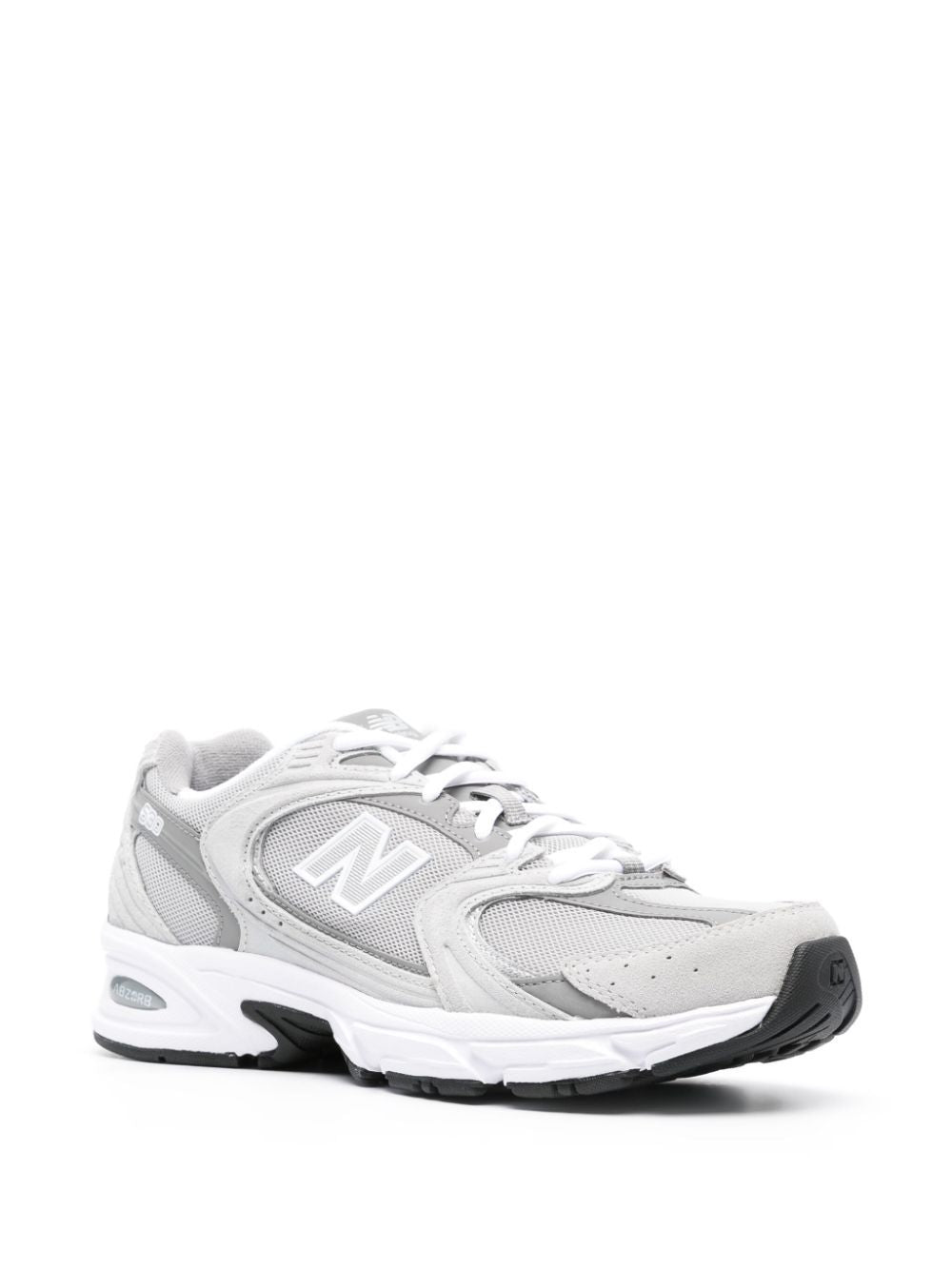 New Balance 530 sneaker in lichtgrijze kalfssuède, hielaanzicht