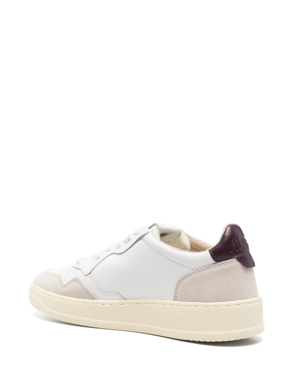 AUTRY Medalist Low sneakers wit/bordeaux, achteraanzicht hielaccent