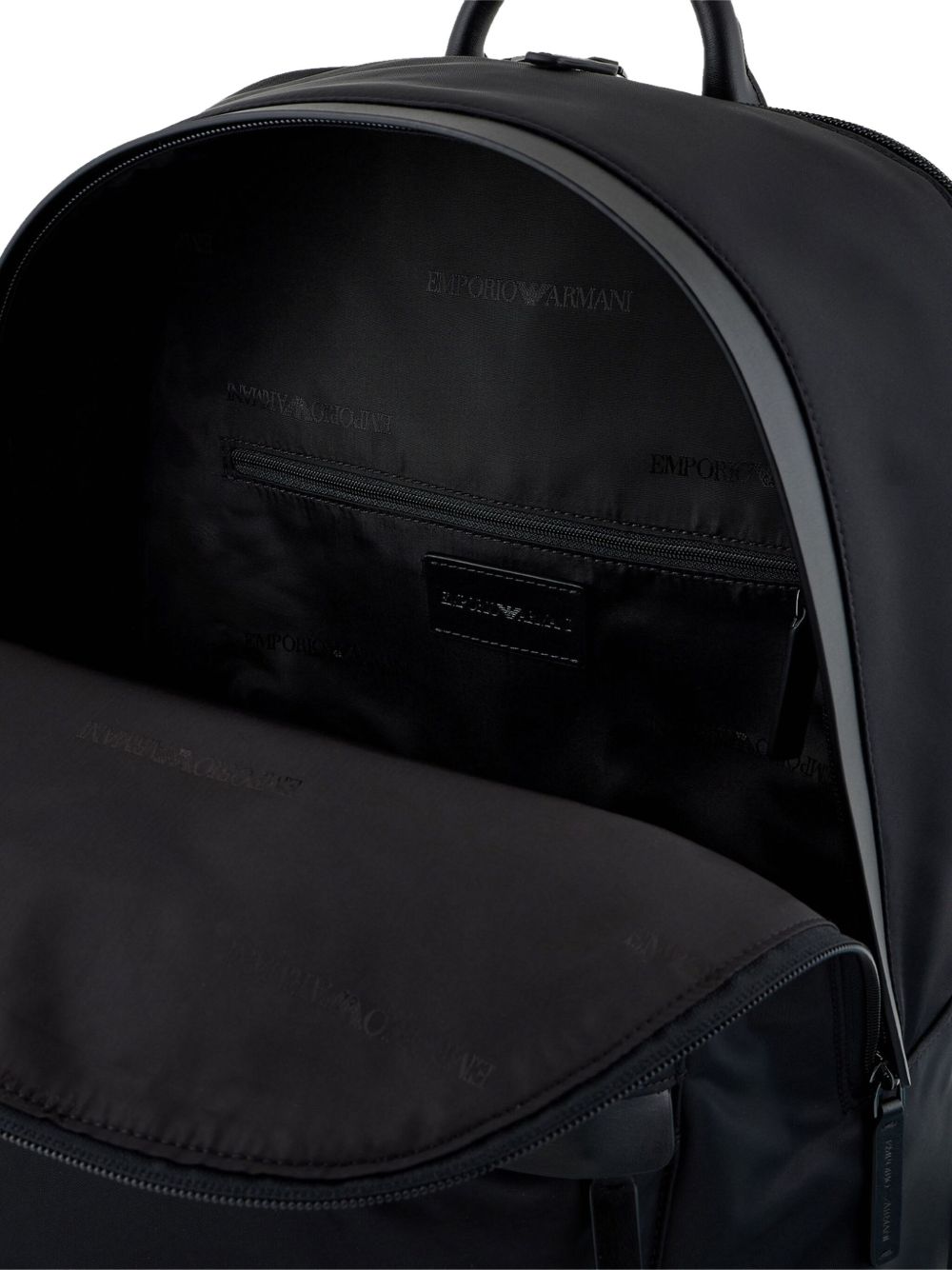 Emporio Armani rugzak gerecycled nylon zwart, zijaanzicht