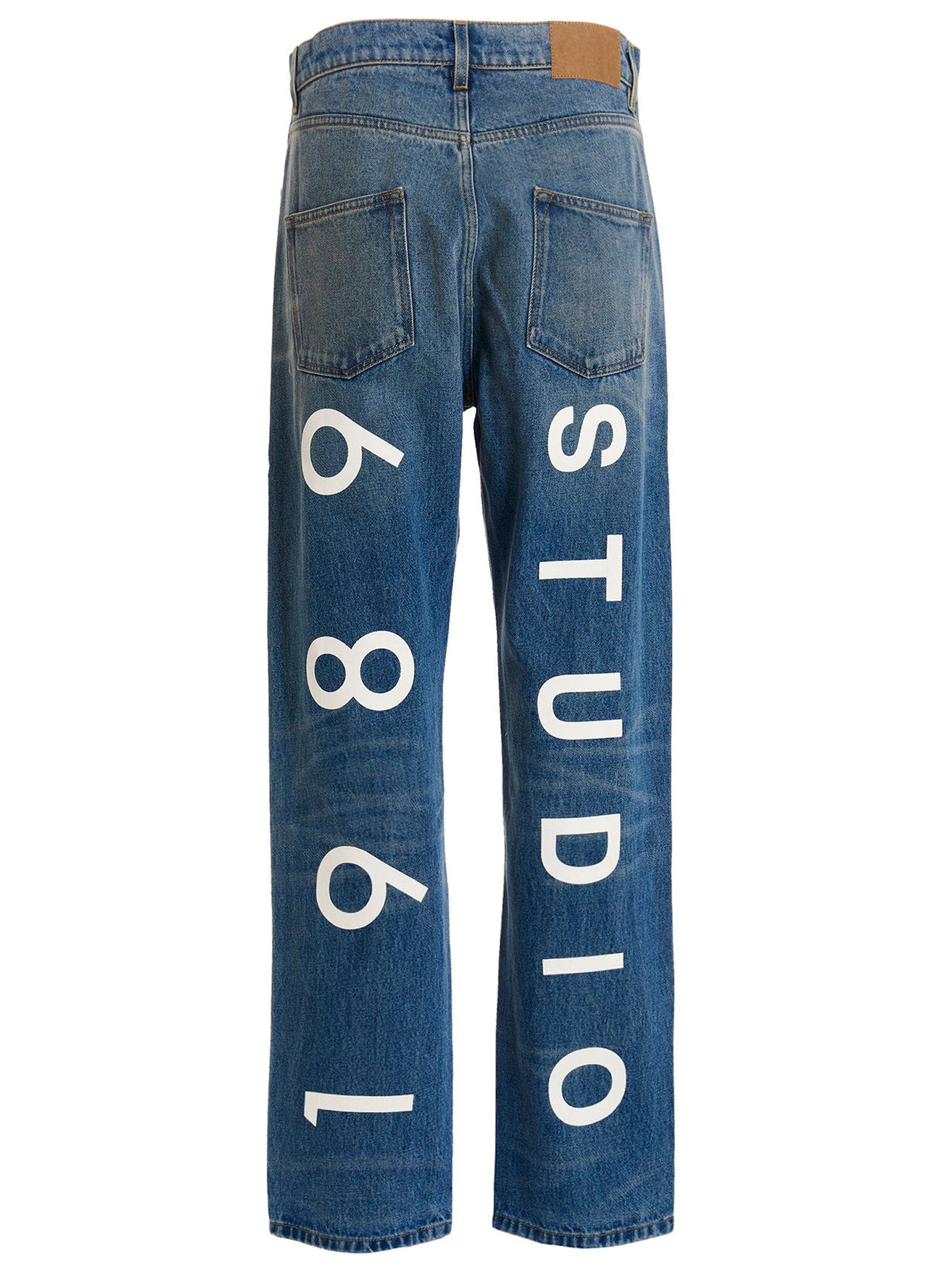 1989 Studio Graphic Jeans lichtblauw - achteraanzicht met Studio-print