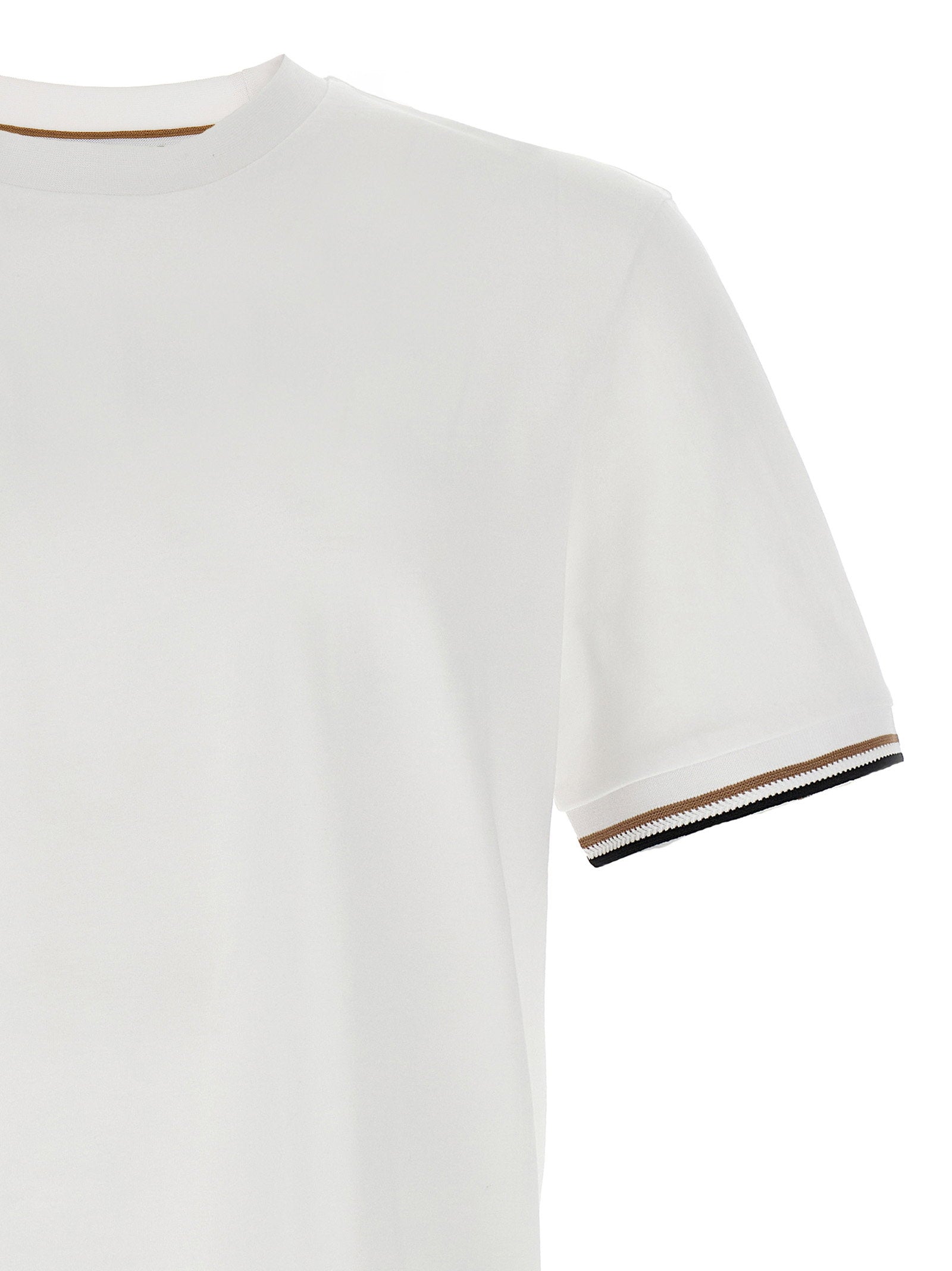 HUGO BOSS Thompson 04 T-shirt wit, close-up van het streepdetail op de mouwboord