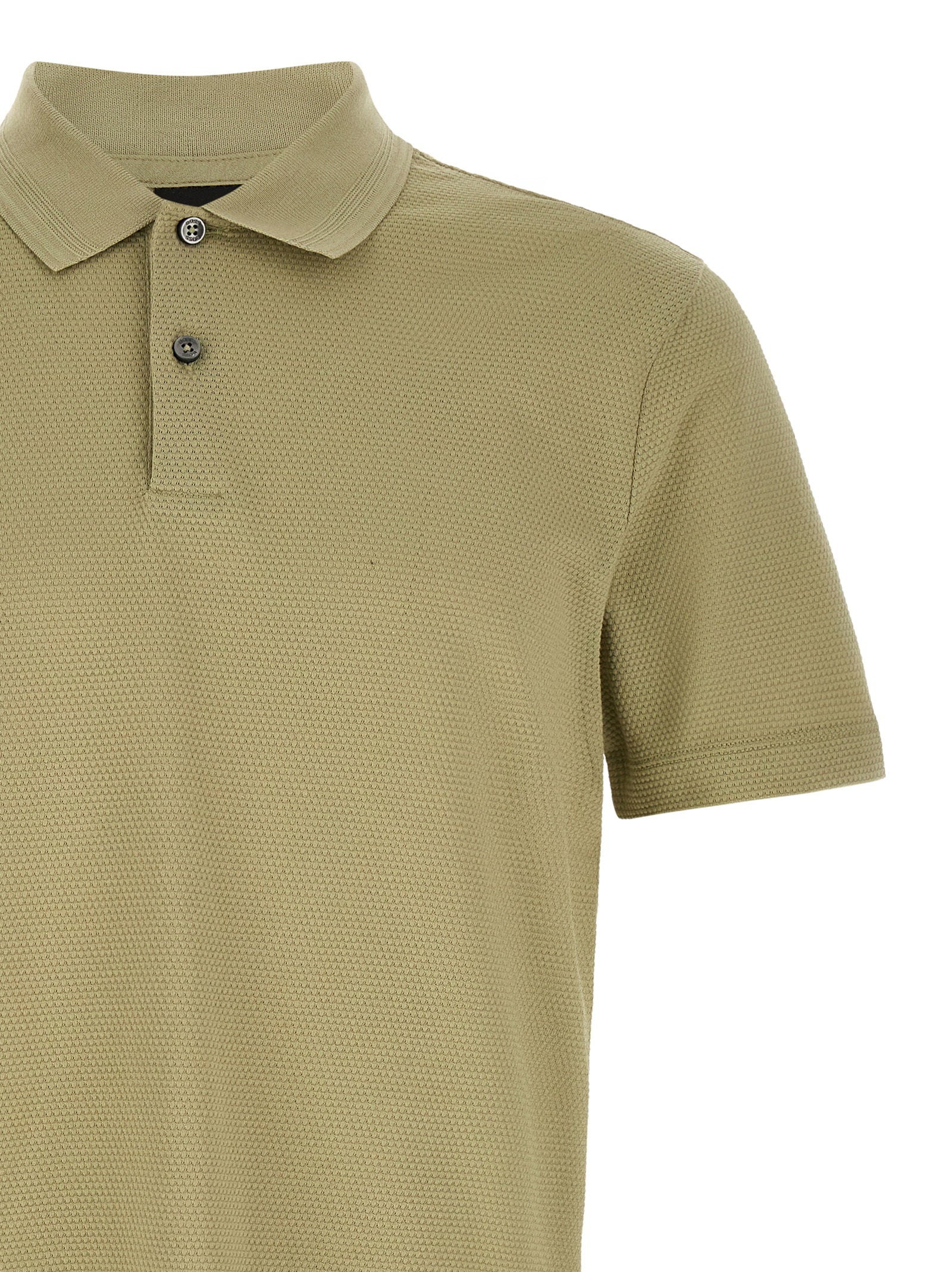 Hugo Boss polo met honingraatstructuur olijfgroen, detail van de kraag en knoopsluiting