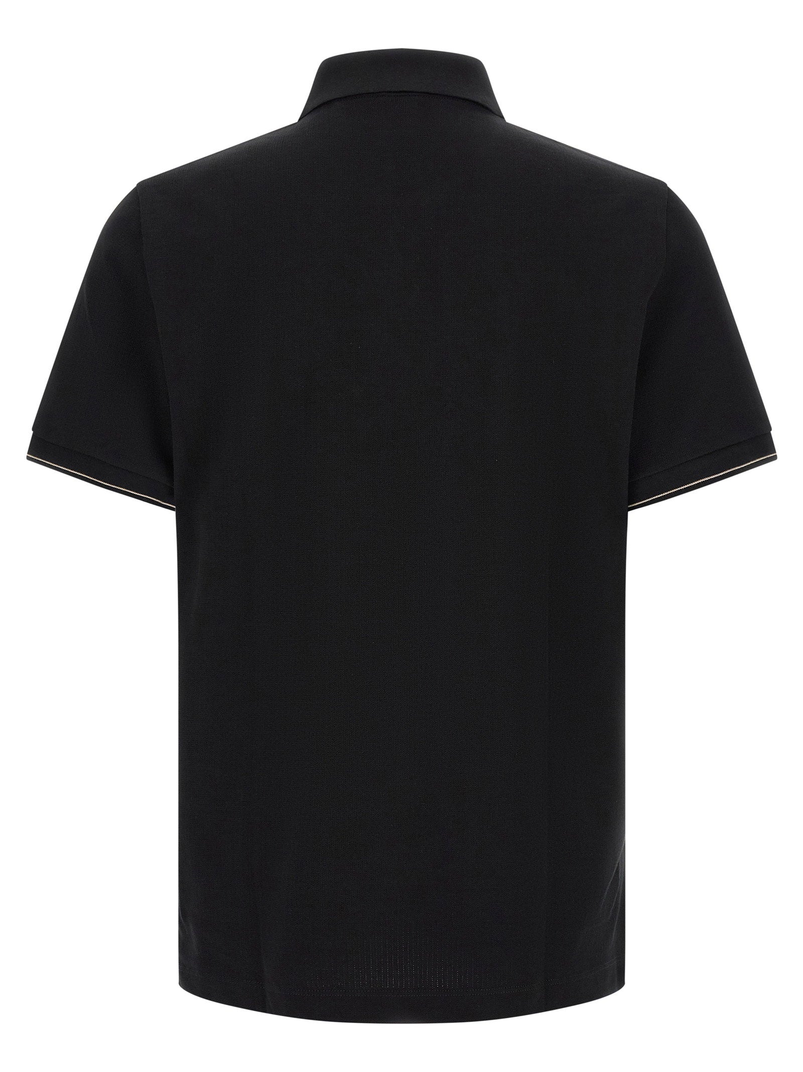 Hugo Boss C-Pei 90 poloshirt in zwart, close-up van de zilverkleurige ritstrekker en kraag