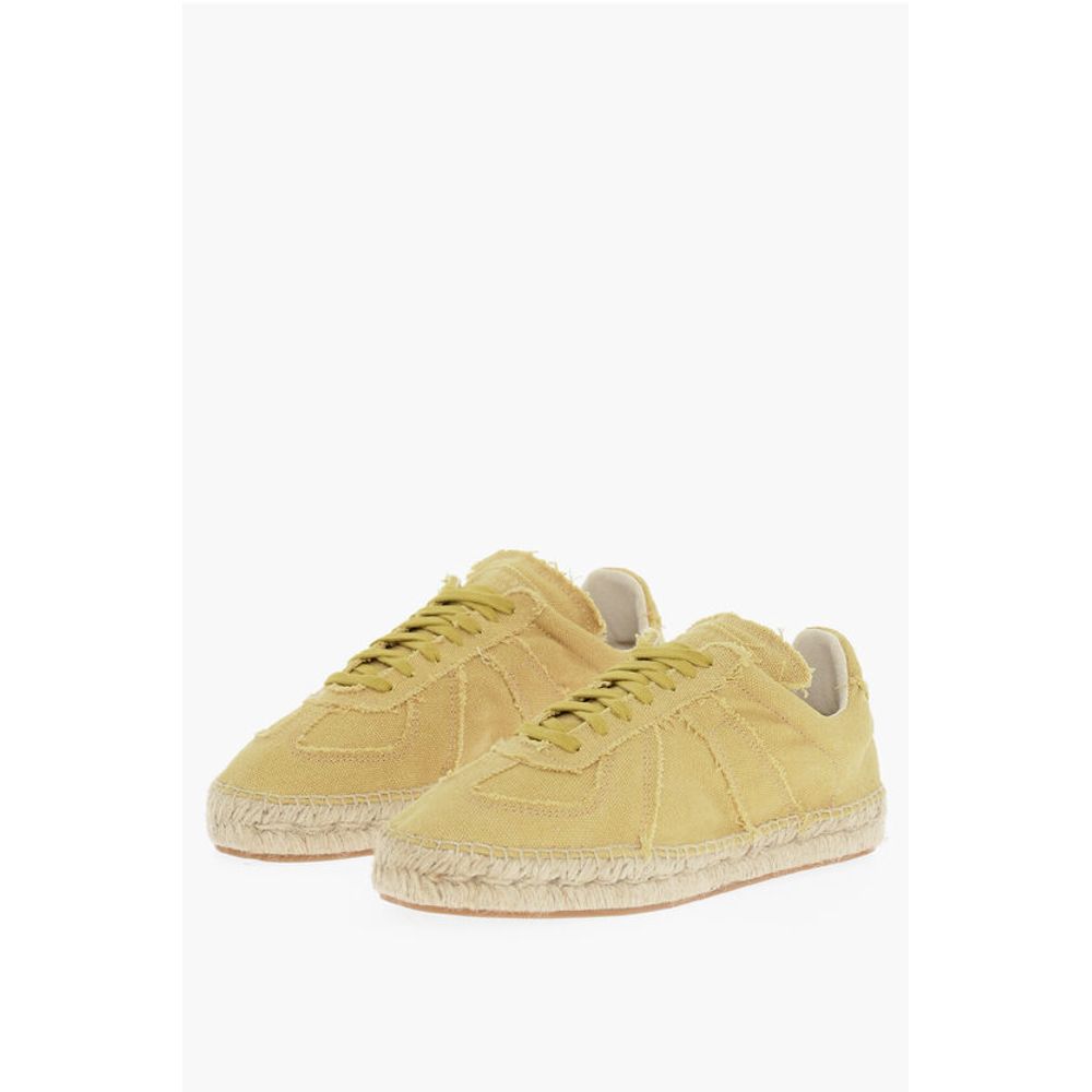 Maison Margiela MM22 Low-Top vintage effect Sneakers with Juta Sole