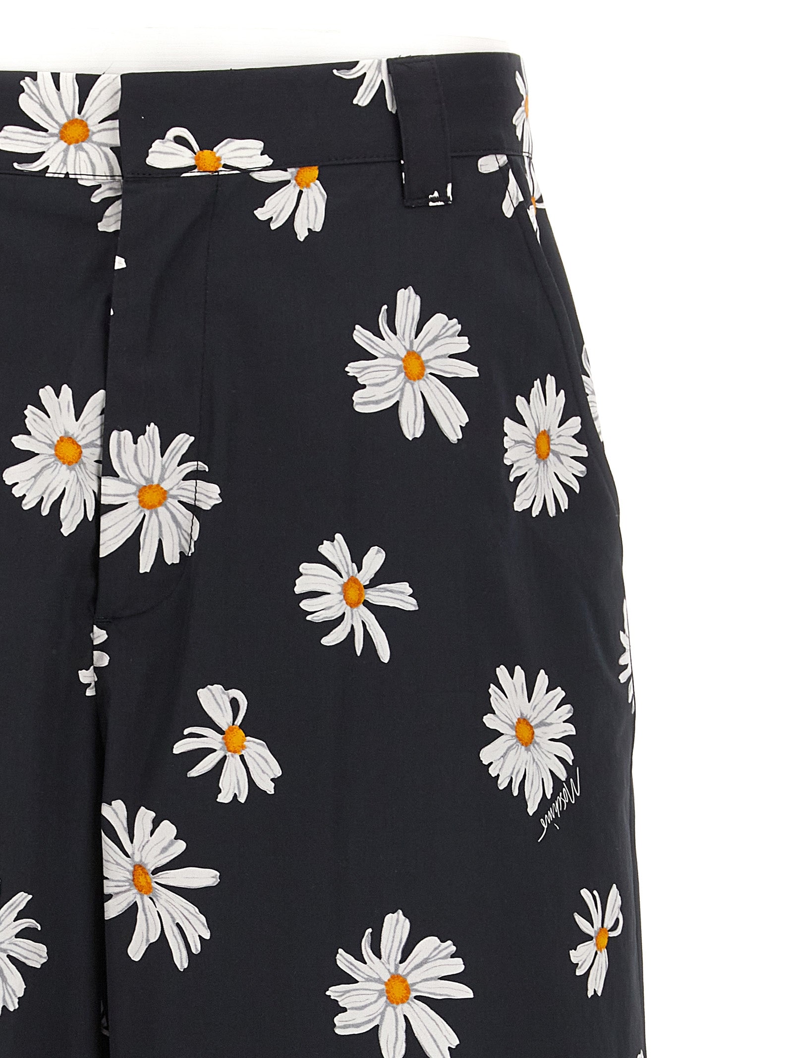 Moschino 'Margherite' Print Bermuda Shorts Black Short Trousers Moschino
