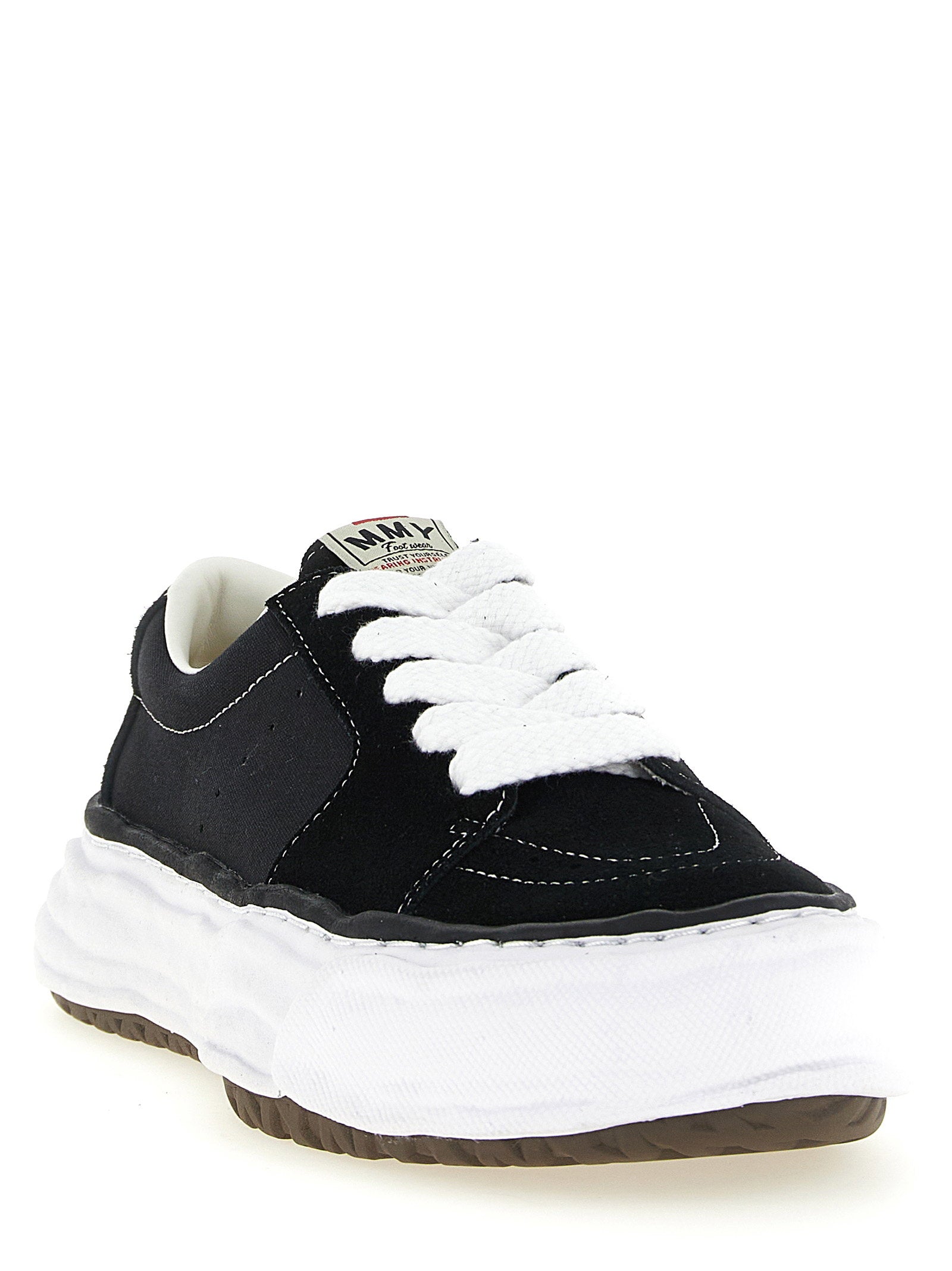 Maison Mihara Yasuhiro Eric sneakers, detail van de kleimodel-zool