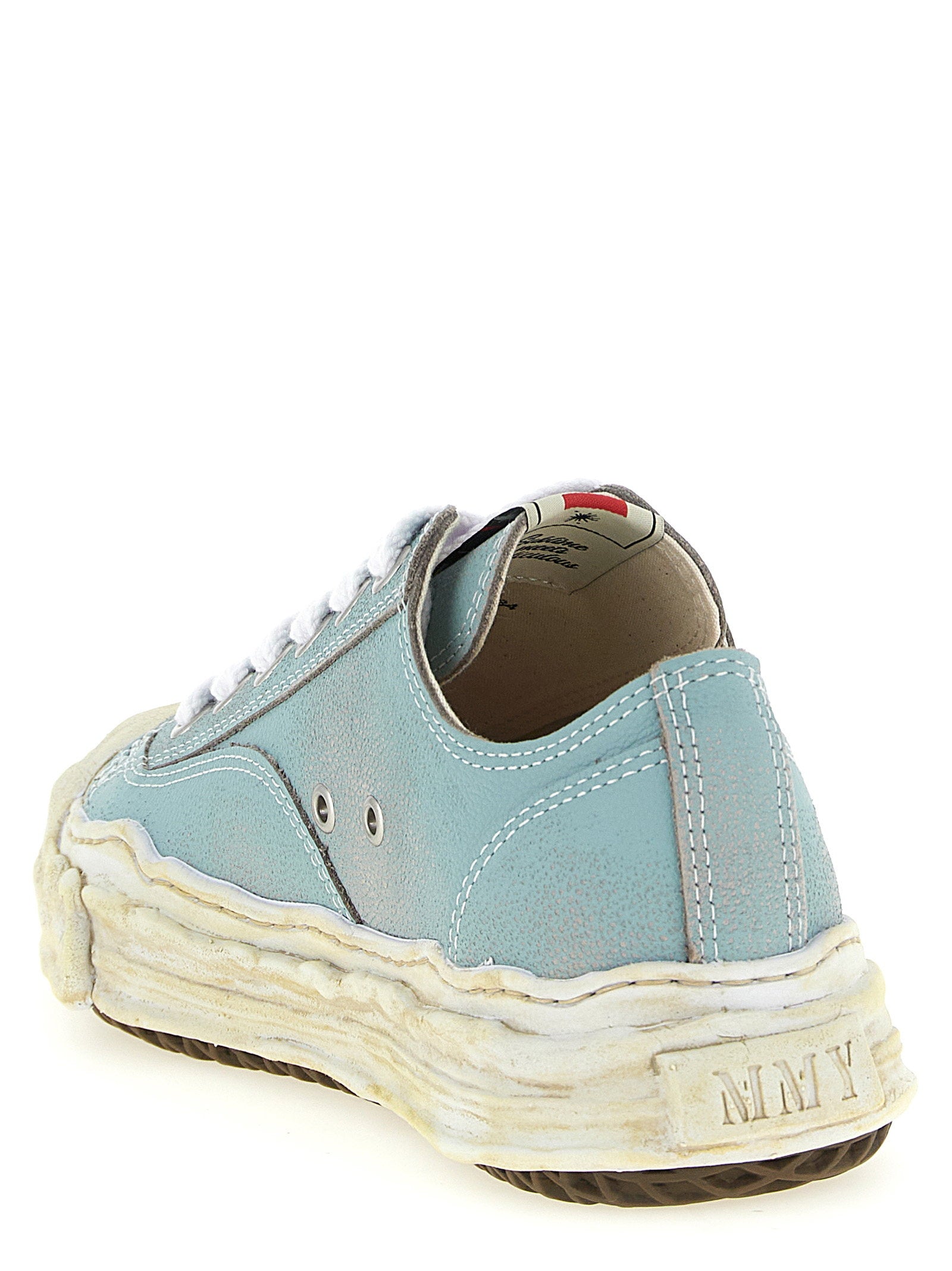 Maison Mihara Yasuhiro Hank sneakers, detail van het heat-shrink leer