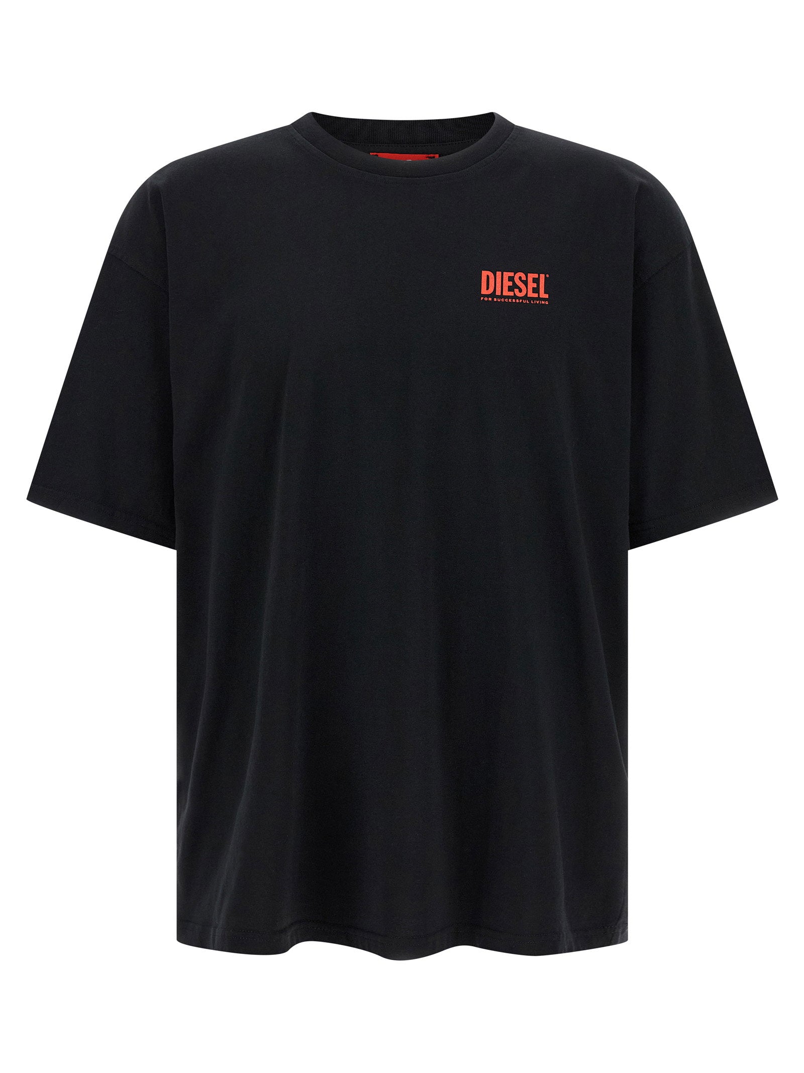 Diesel T-Boxt-Bisk T-shirt in zwart, vooraanzicht met logo op de linkerborst