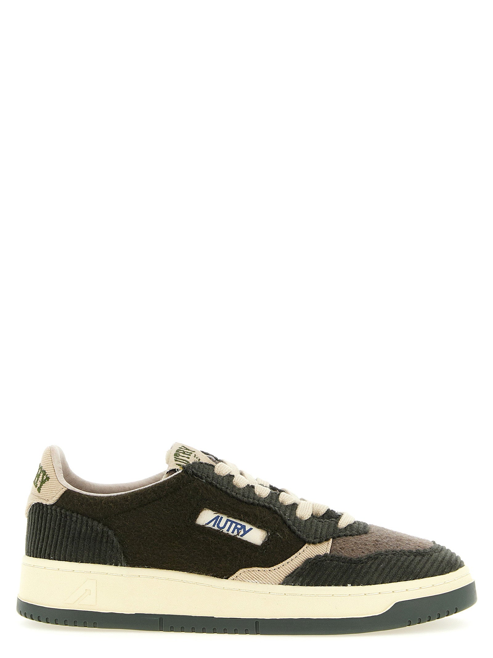 Autry Medalist Low sneaker in olijfgroen corduroy en bruin vilt, zijaanzicht