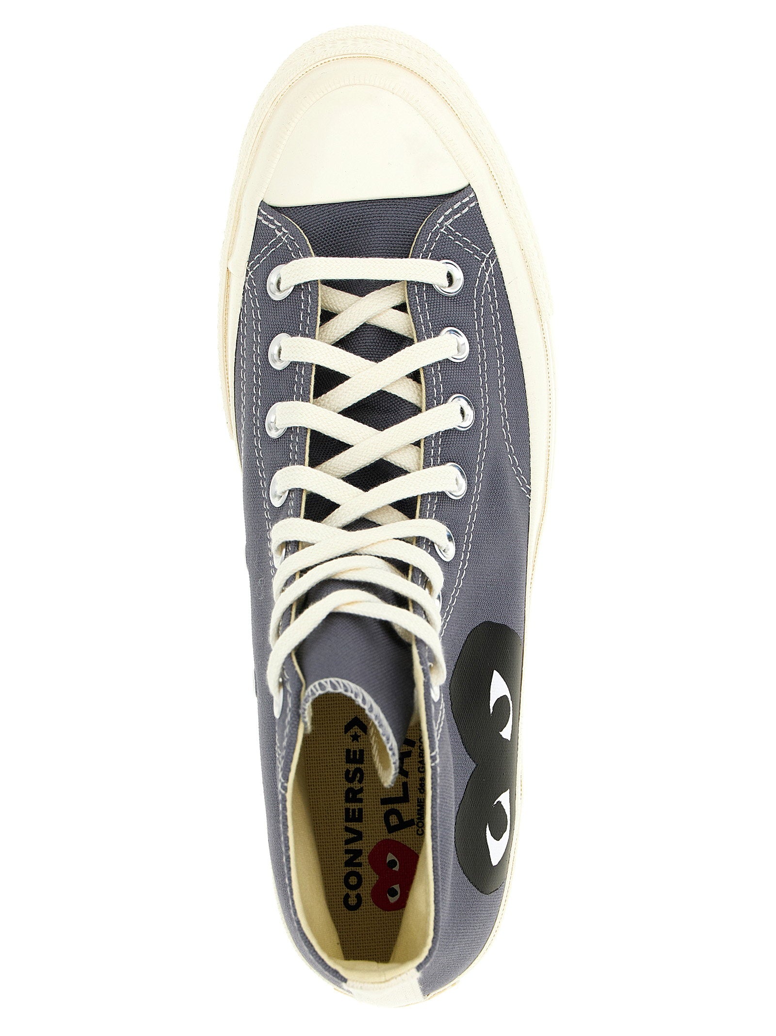 Converse x CDG Play Chuck 70 sneaker in grijs, achteraanzicht met het ronde All Star-enkellabel