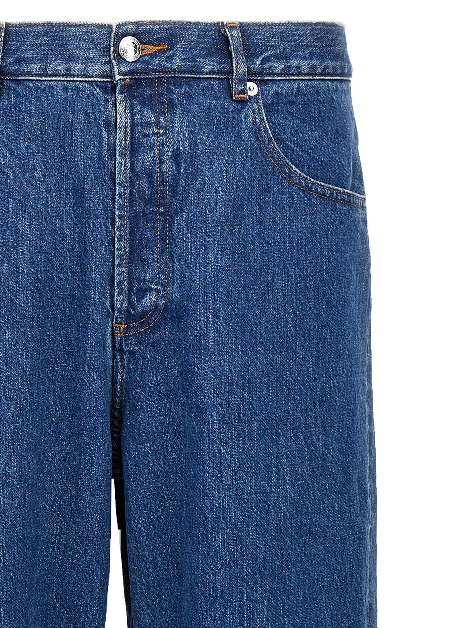 A.P.C. Fairfax jeans, detail van de caramel-kleurige contraststiksels