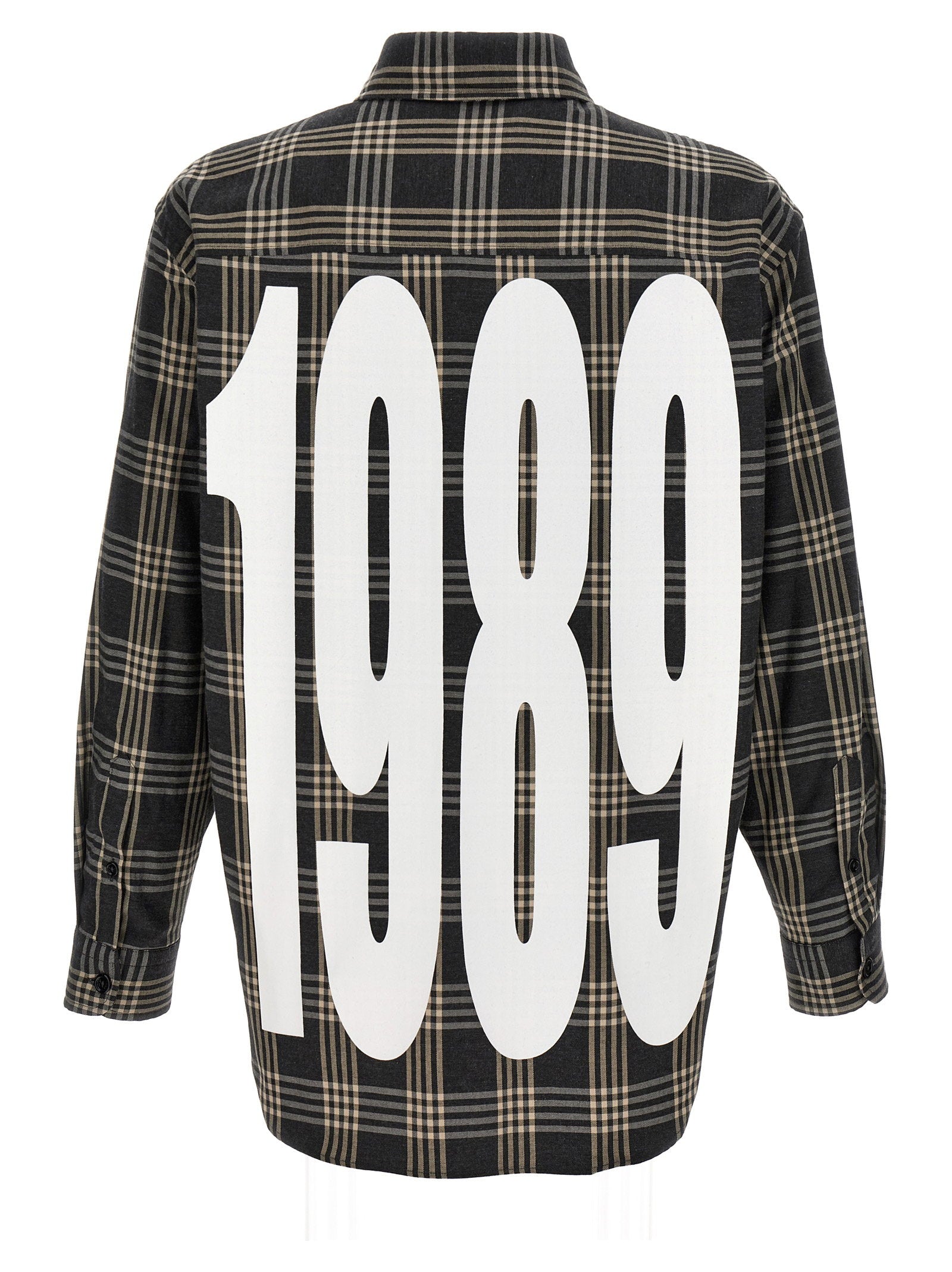 Achterkant van het 1989 Studio overhemd met grote witte 1989-print over de volle breedte