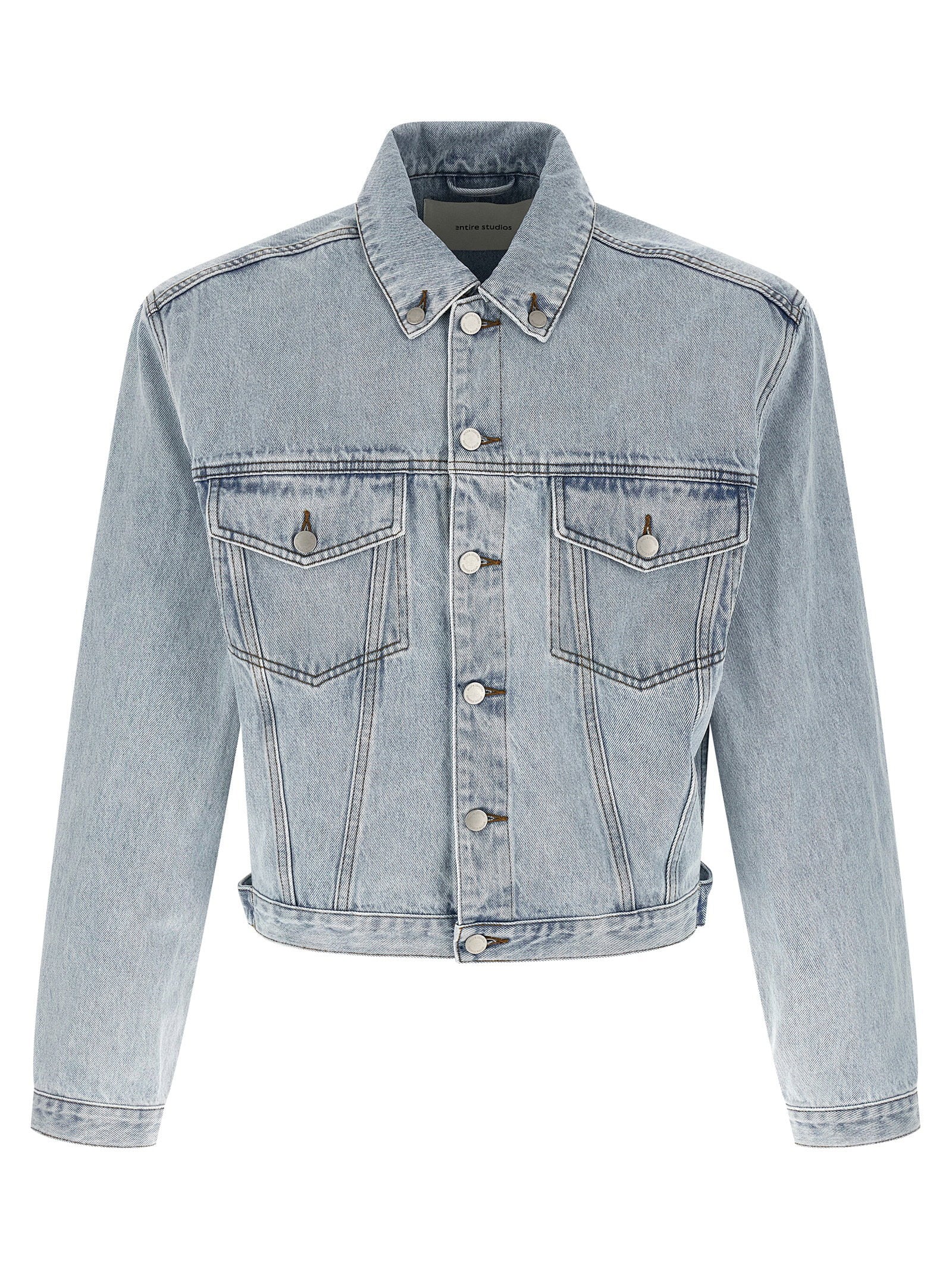 Entire Studios Shrunken Denim jack lichtblauw, vooraanzicht met boxy silhouet