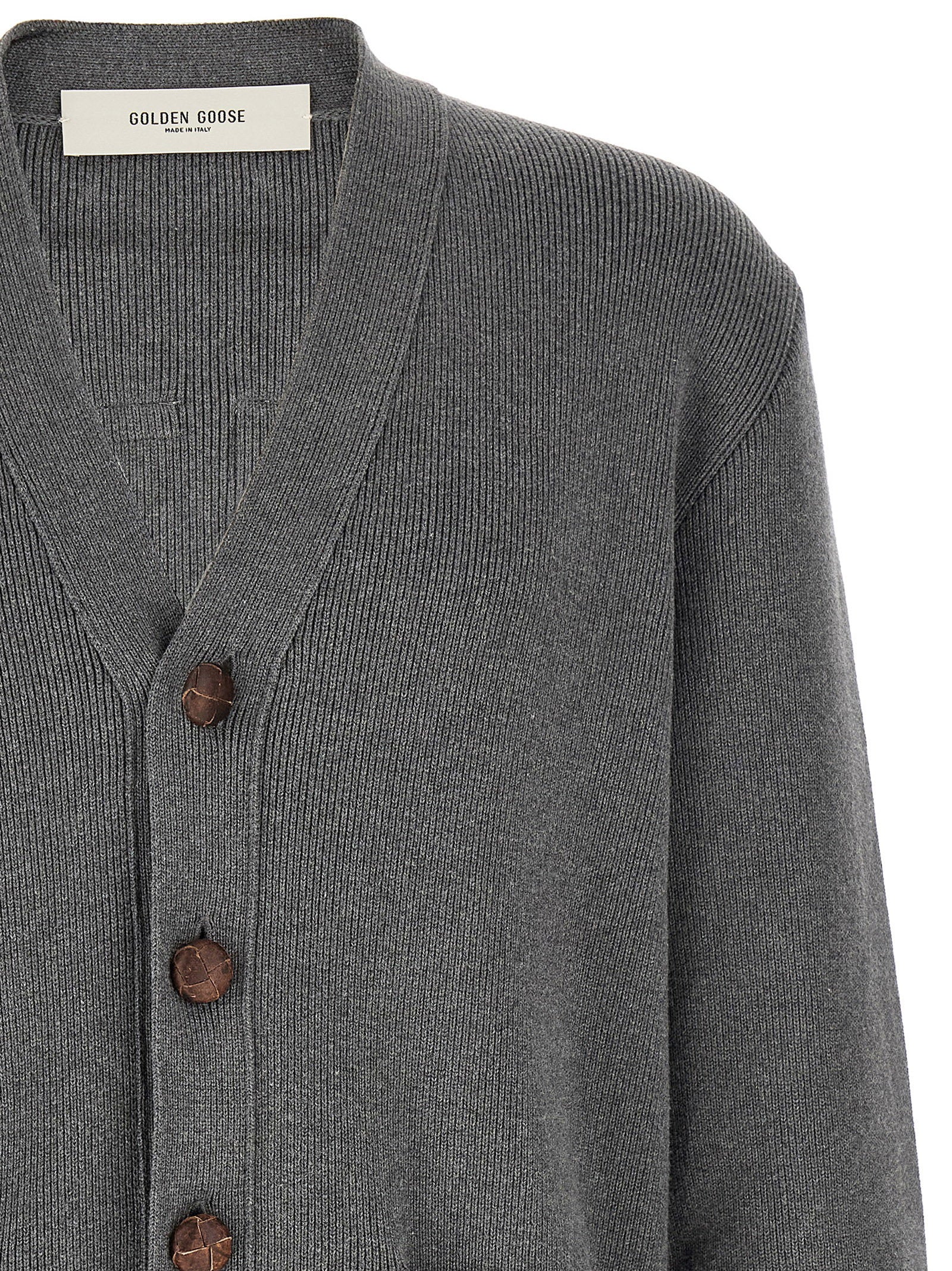 Golden Goose Logo Cardigan grijs, detail van de bruinleren knopen