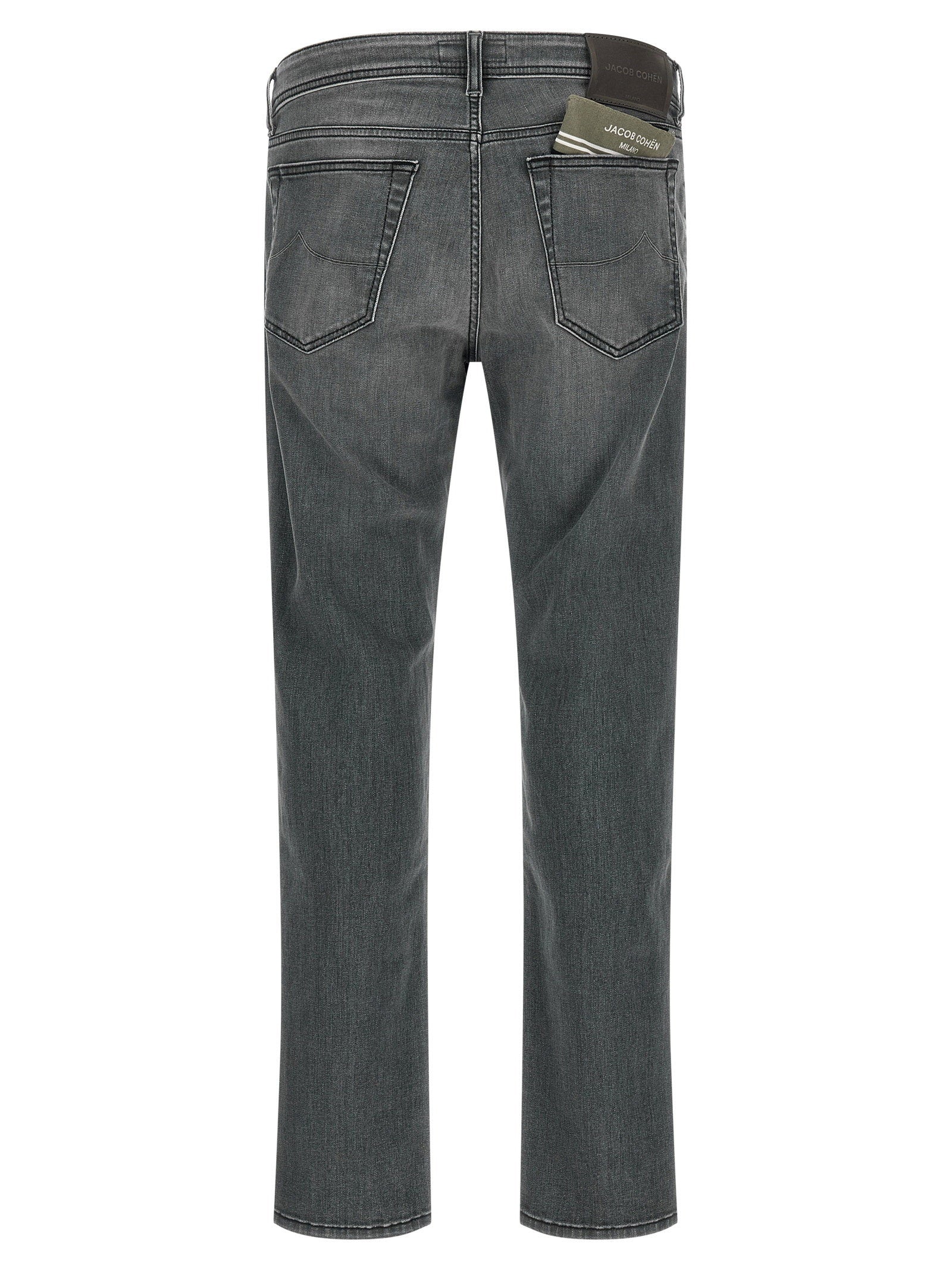 Jacob Cohën Bard Jeans in grijs, achteraanzicht met pochet en logolabel