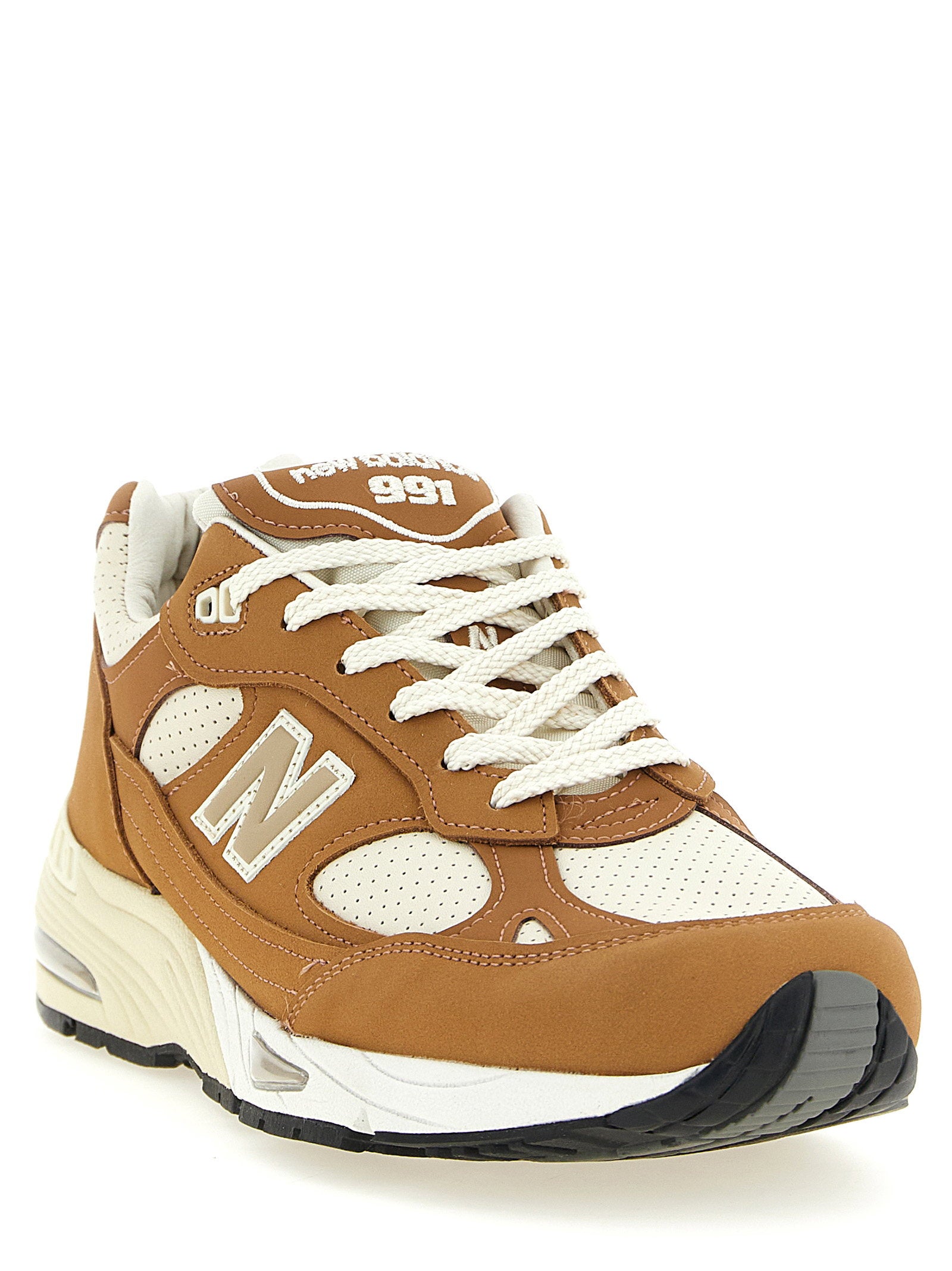 New Balance 991v1 Made in UK sneaker Chipmunk Birch, bovenaanzicht met veters