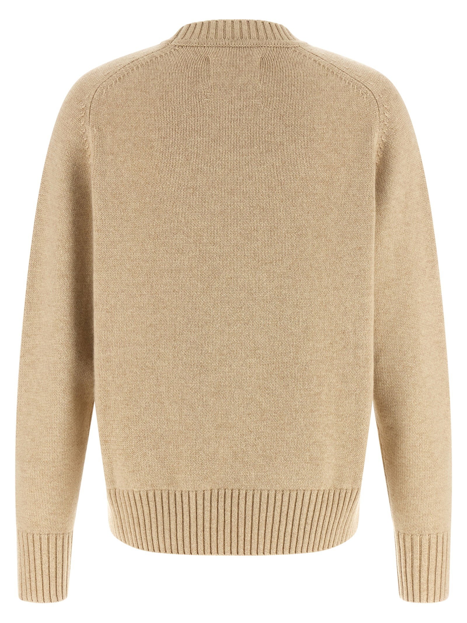 Extreme Cashmere N°520 Ordinary trui beige, detail van geborduurde manchet