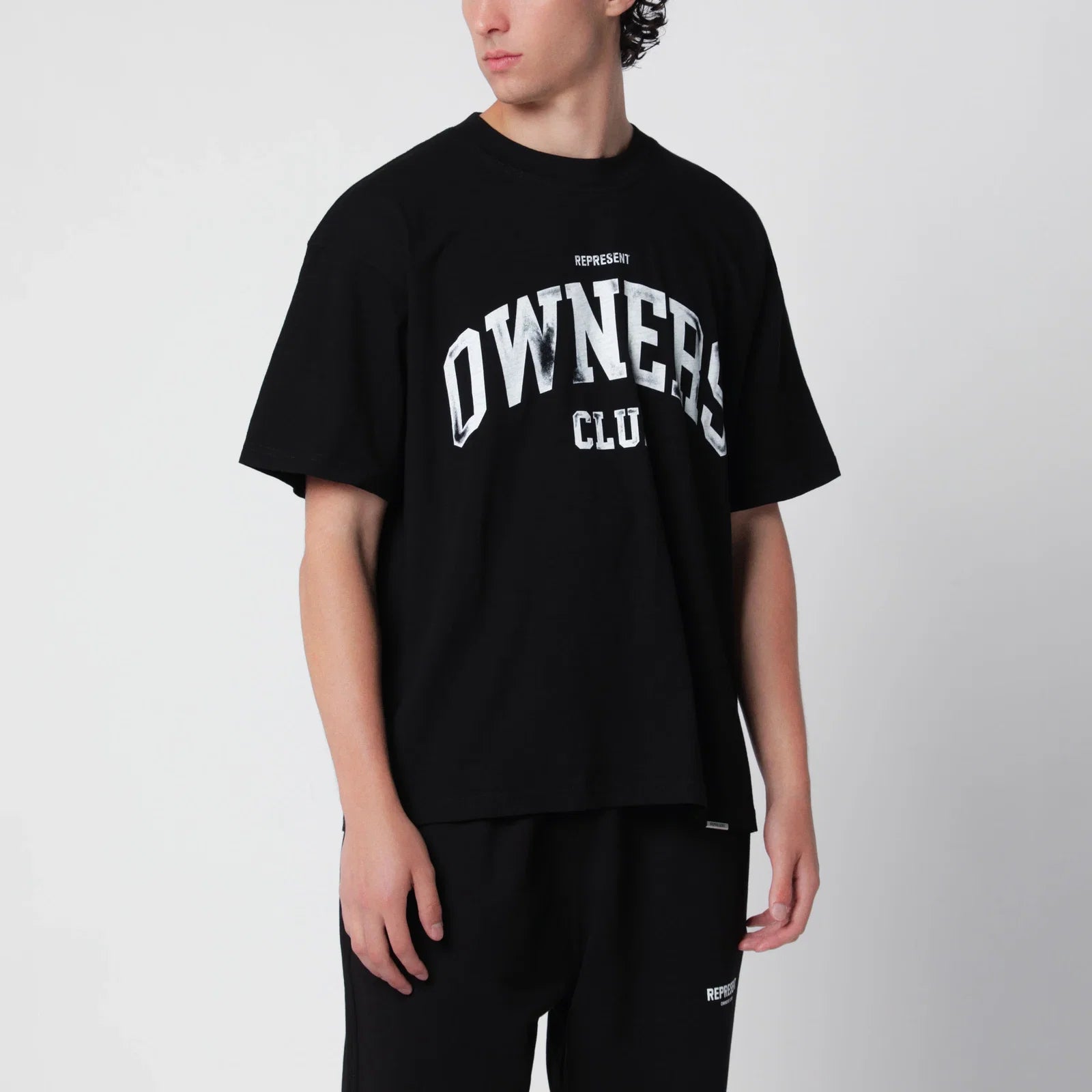 Represent Owners Club Collegiate T-shirt Zwart