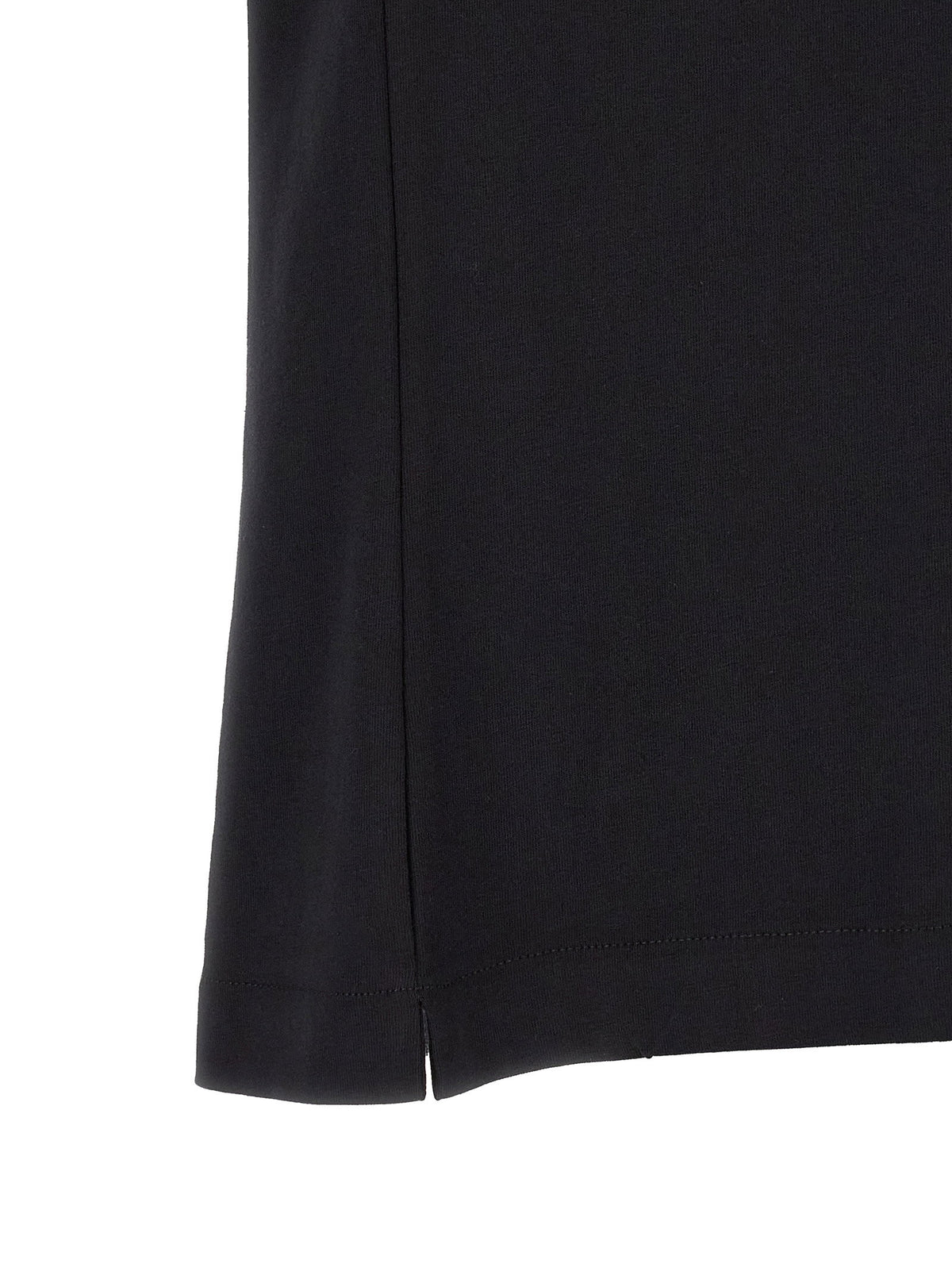 Close-up van het zwarte jersey en de geribde afwerking