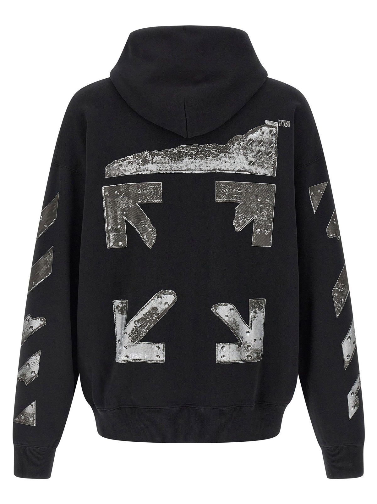 Rugzijde met vier grote pijlen in metaalprint op de zwarte hoodie