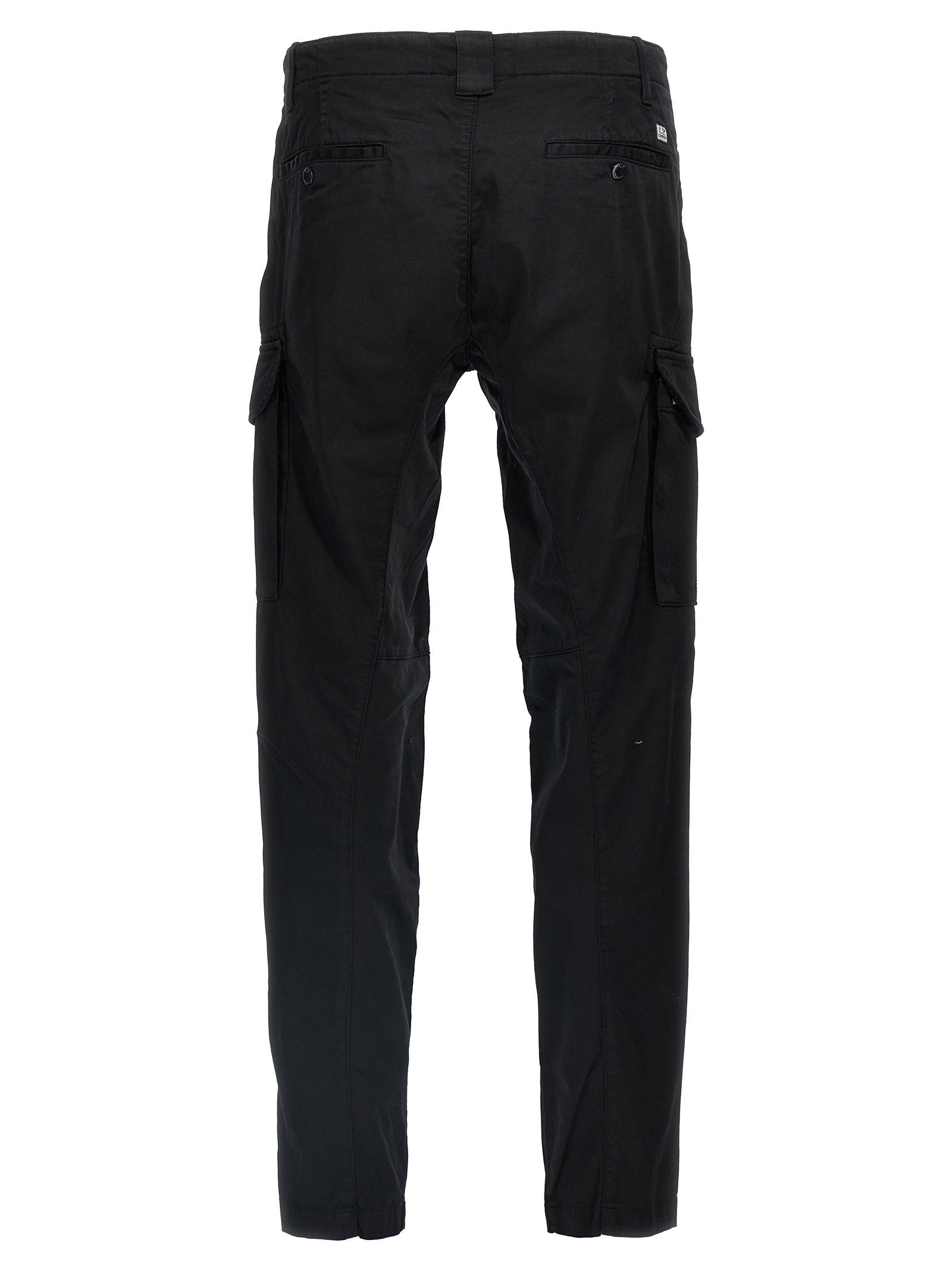 C.P. Company Lens cargo broek zwart, zijaanzicht met cargozakken