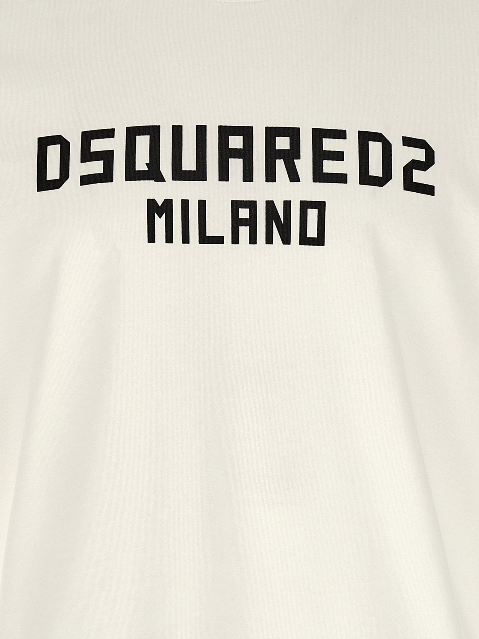 Dsquared2 Milano Cool Fit T-shirt in wit, achteraanzicht op model
