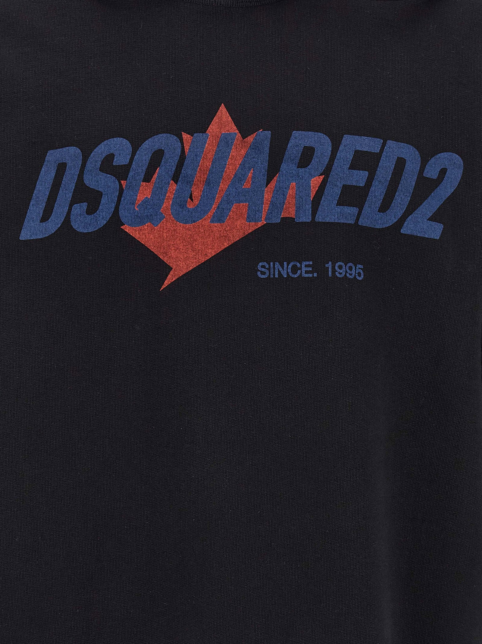 Dsquared2 Vintage Maple Leaf Logo Hoodie zwart - detail van de geribde boorden bij de mouwen