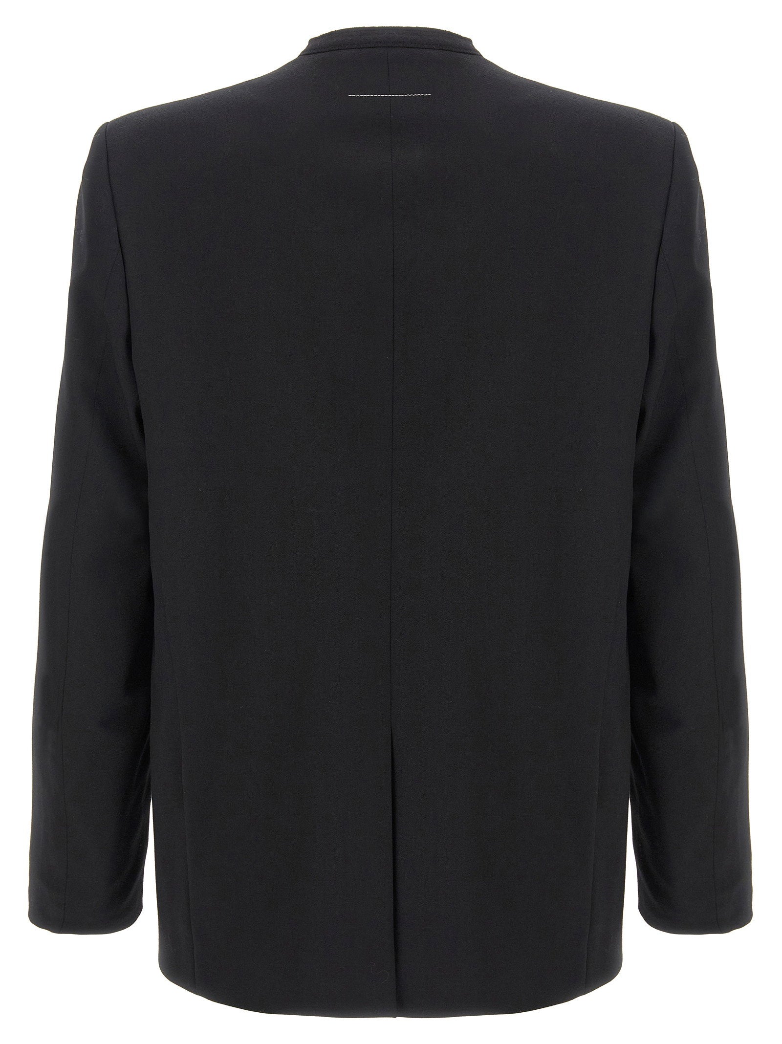 MM6 Maison Margiela zwarte blazer, close-up van de rauwe halsrand