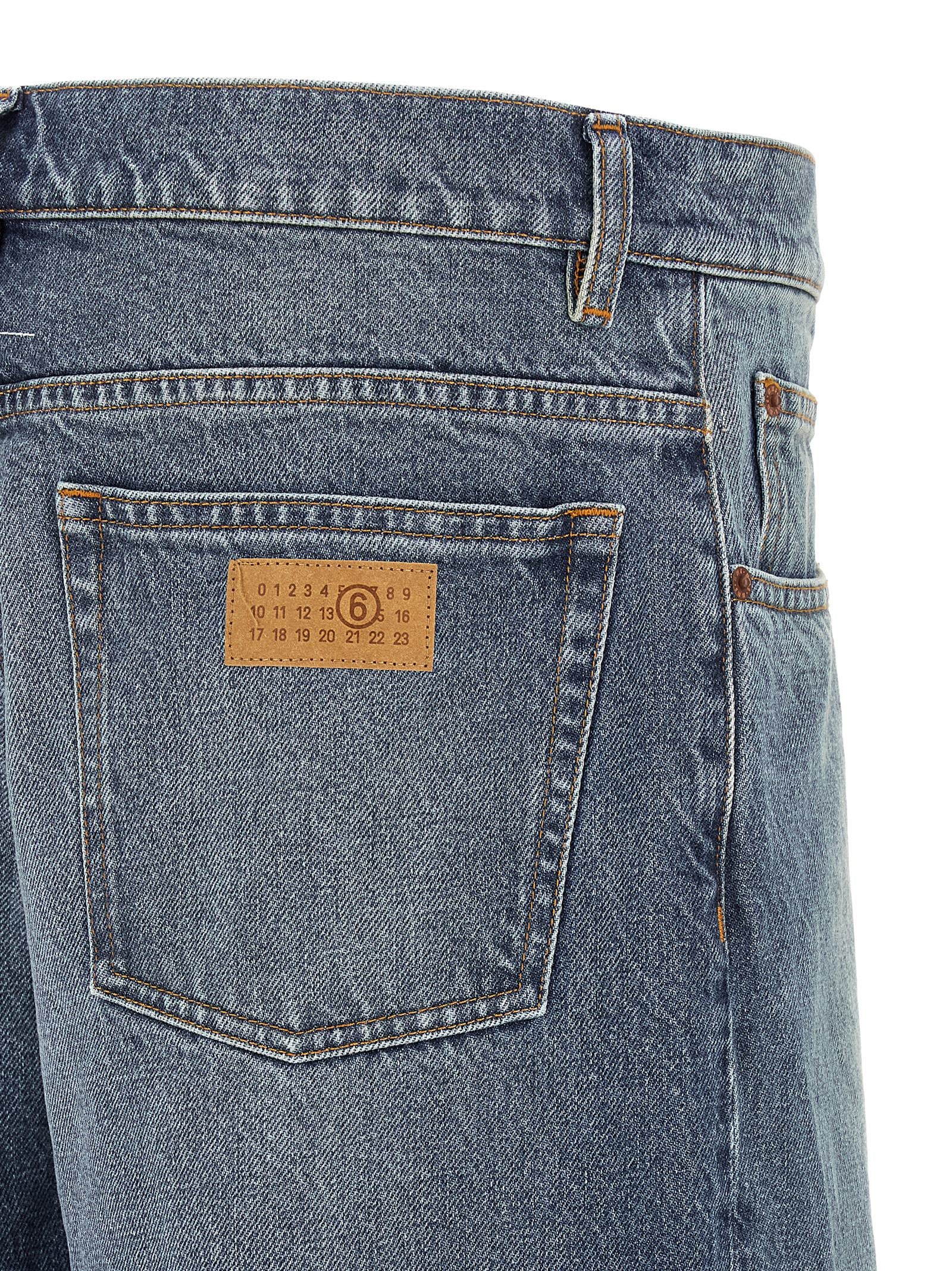 MM6 Maison Margiela Straight Leg Jeans blauw, achteraanzicht met witte stiklijn